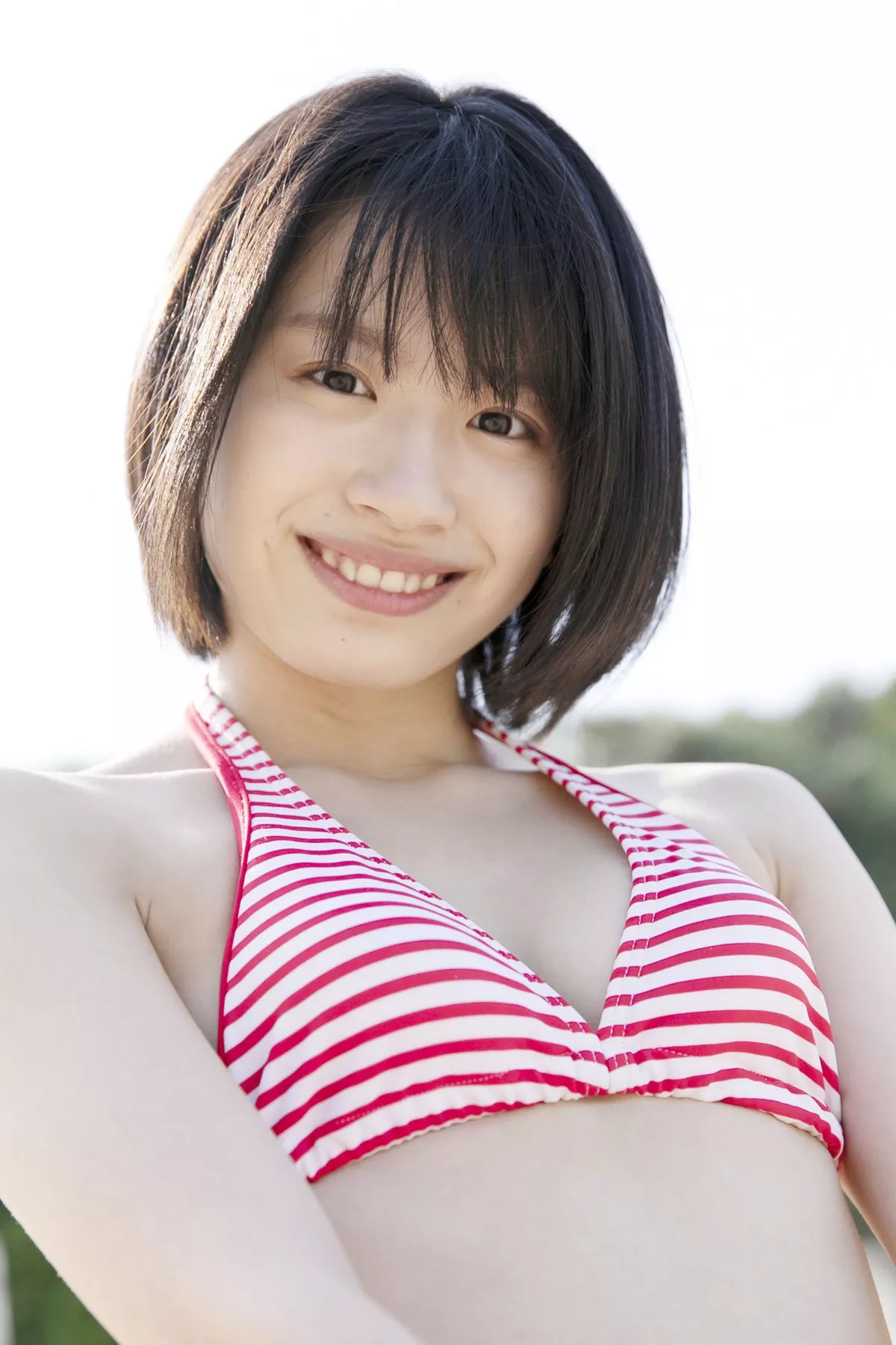 日本清纯美少女浅仓树树教室学生制服+沙滩边性感比基尼秀完美身材写真101P
