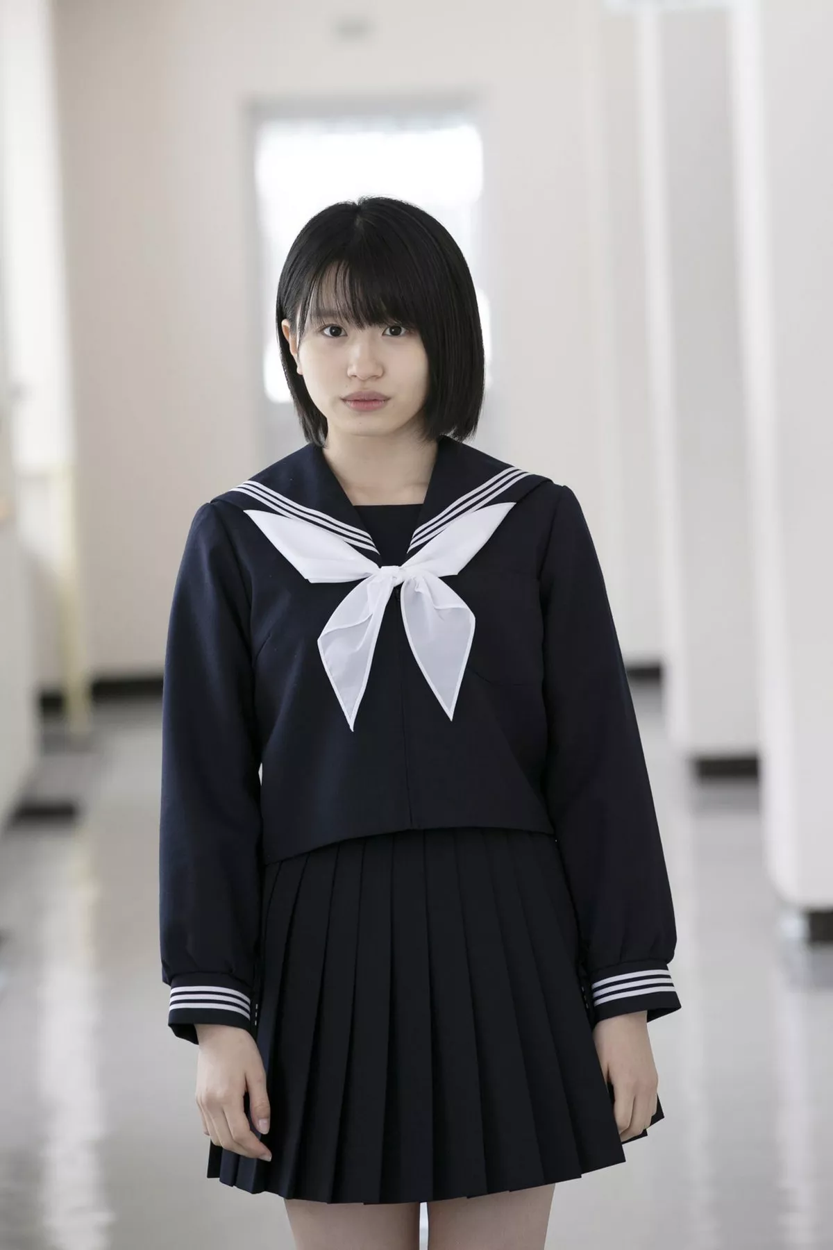 日本清纯美少女浅仓树树教室学生制服+沙滩边性感比基尼秀完美身材写真101P
