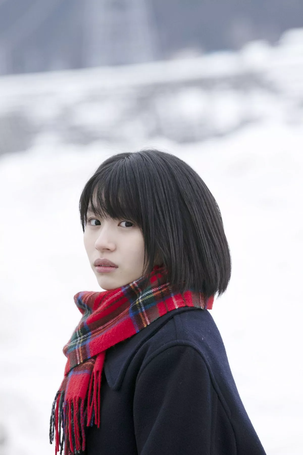 日本清纯美少女浅仓树树教室学生制服+沙滩边性感比基尼秀完美身材写真101P