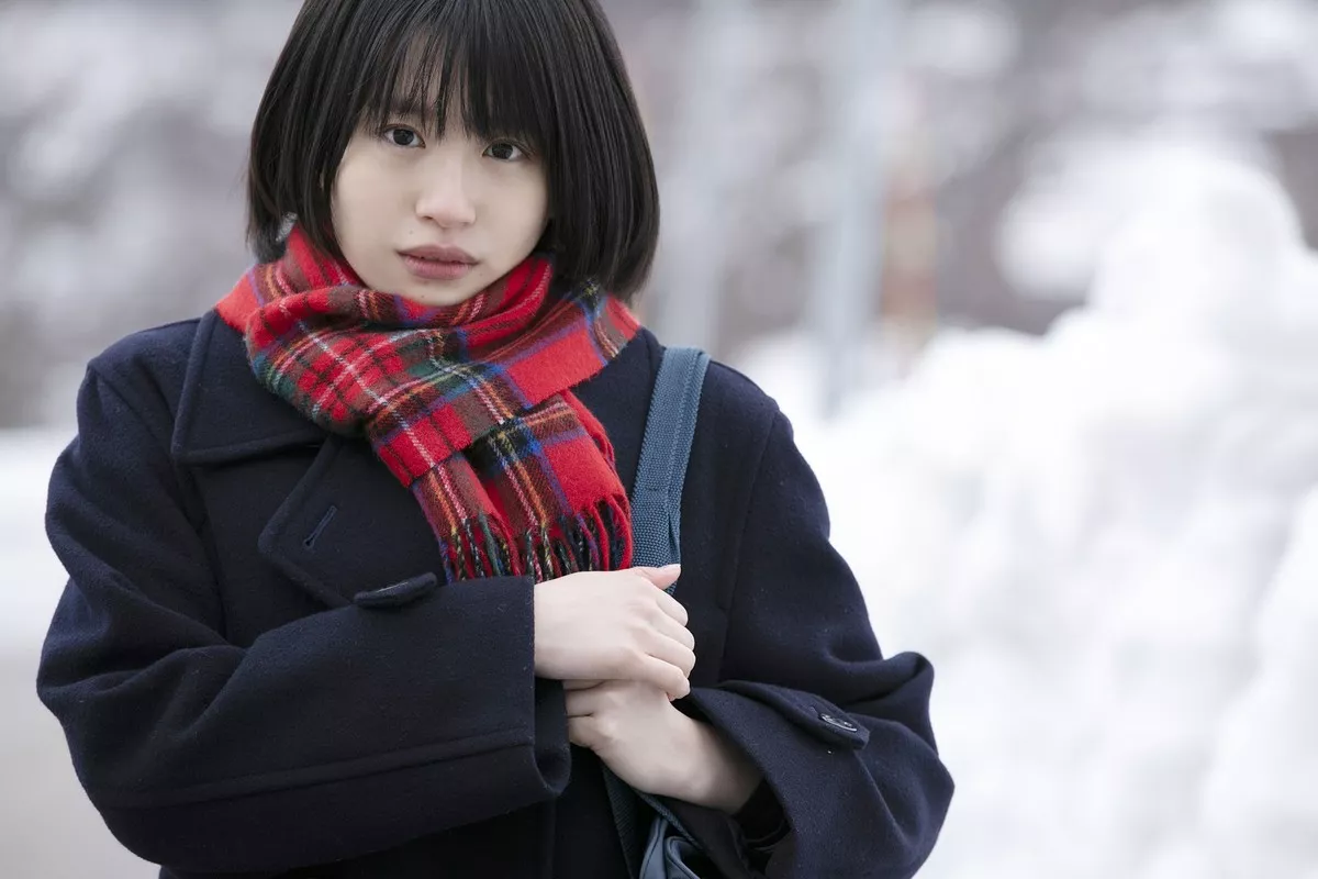 日本清纯美少女浅仓树树教室学生制服+沙滩边性感比基尼秀完美身材写真101P
