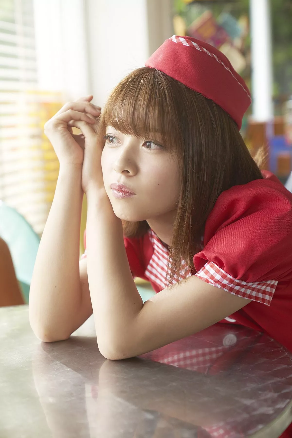 日本美少女金泽朋子室内厨娘+户外和服系列清纯写真100P