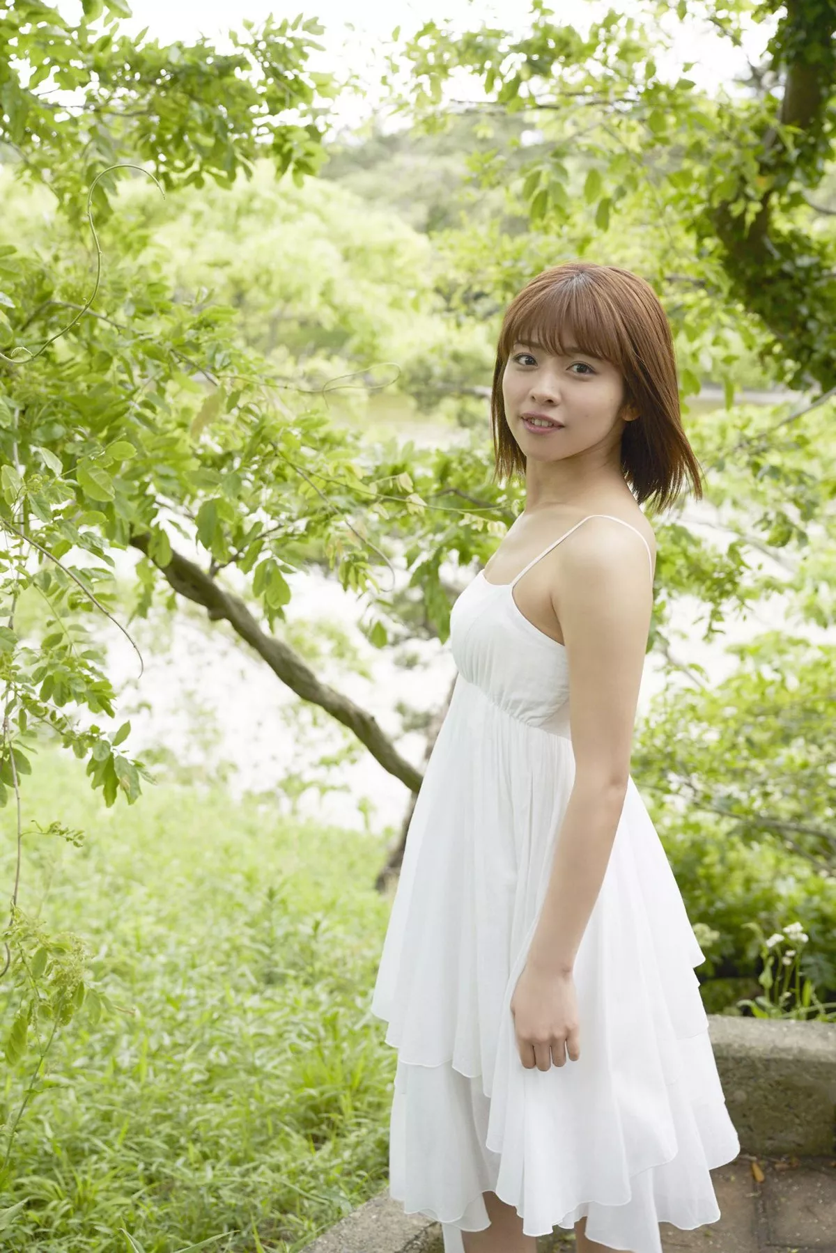 日本美少女金泽朋子室内厨娘+户外和服系列清纯写真100P