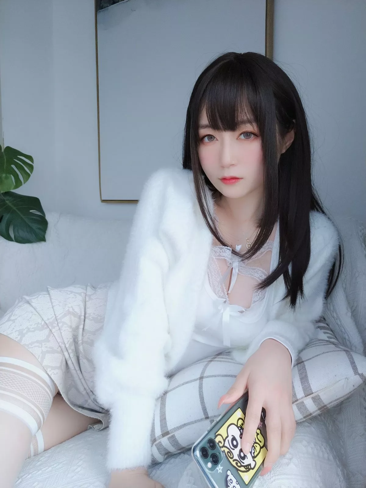 Coser小姐姐白银81白蕾丝主题私房性感内衣配白丝袜秀完美身材诱惑写真106P