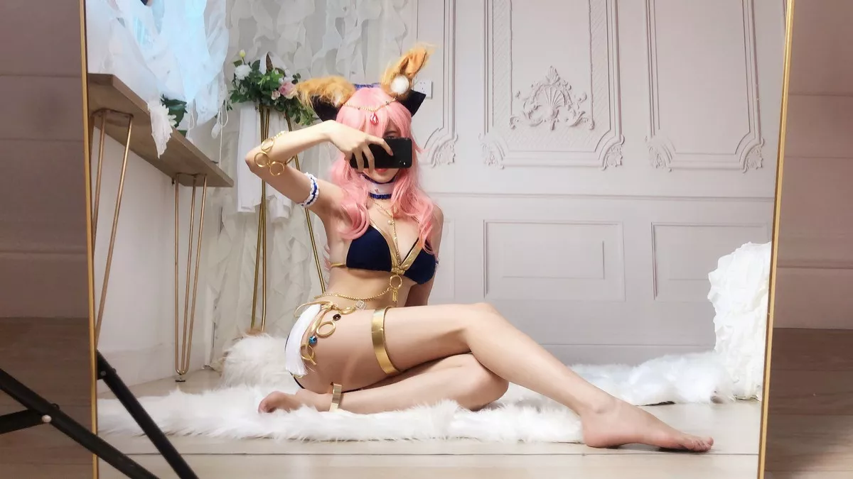 网络美女抖娘-利世玉藻前舞娘主题私房黑色内衣秀完美身材撩人诱惑写真37P