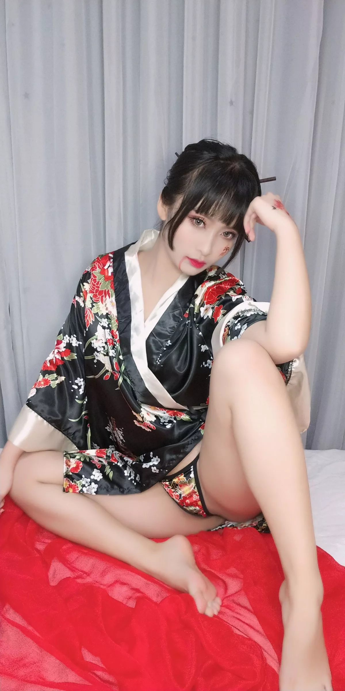 动漫博主洛璃LoLiSAMA歌舞伎主题真空服饰配黑色丁字裤惹火诱惑写真92P