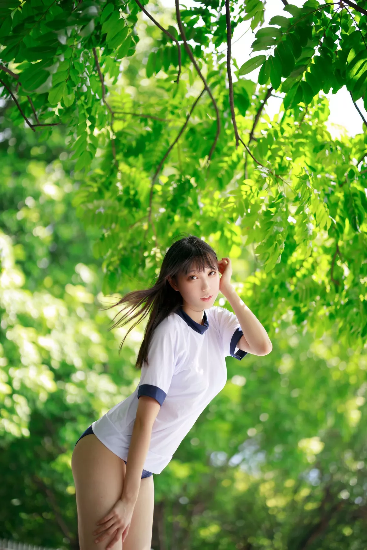 COS福利周叽是可爱兔兔体操服主题户外运动内裤秀翘臀美腿迷人诱惑写真31P