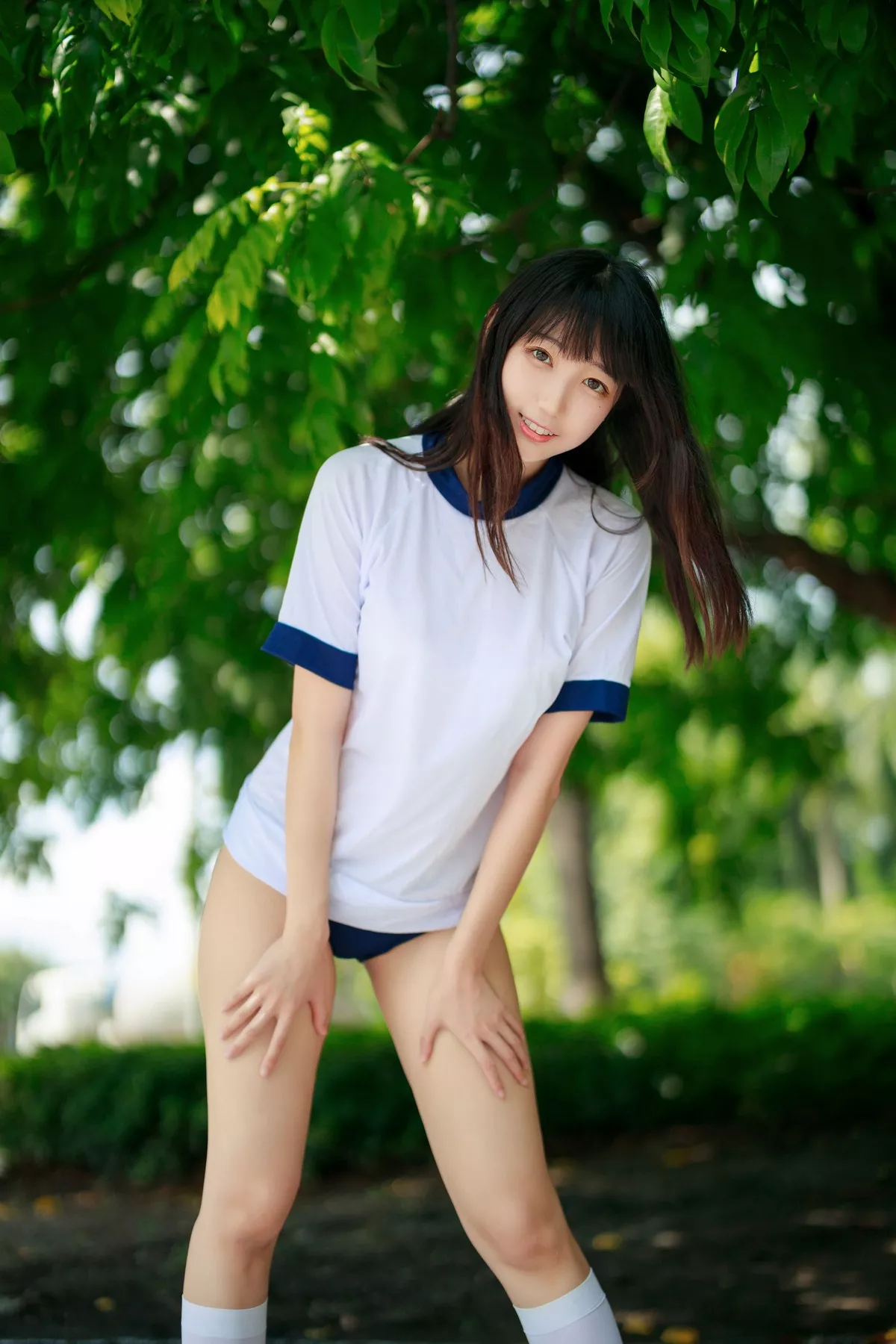 COS福利周叽是可爱兔兔体操服主题户外运动内裤秀翘臀美腿迷人诱惑写真31P