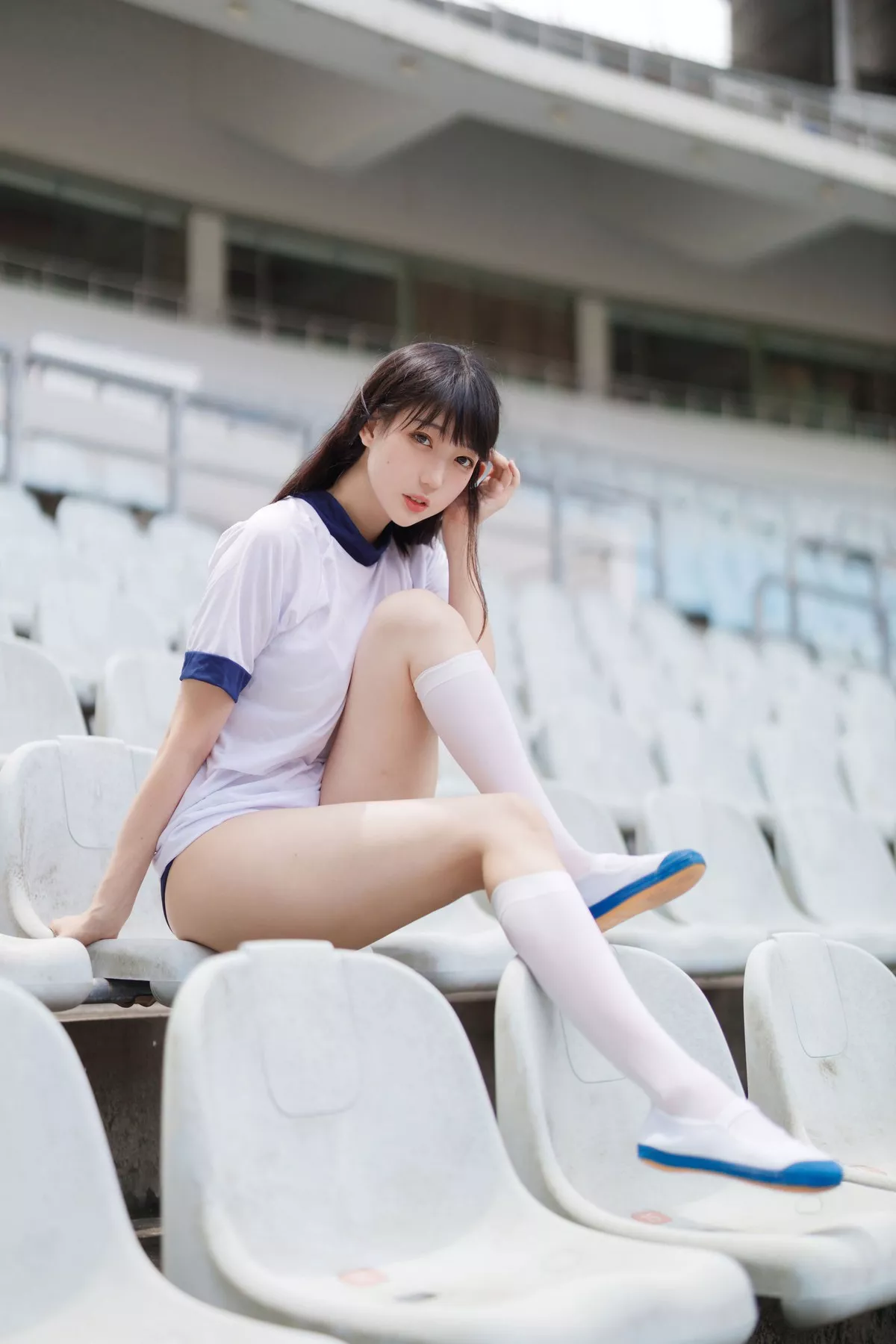 COS福利周叽是可爱兔兔体操服主题户外运动内裤秀翘臀美腿迷人诱惑写真31P