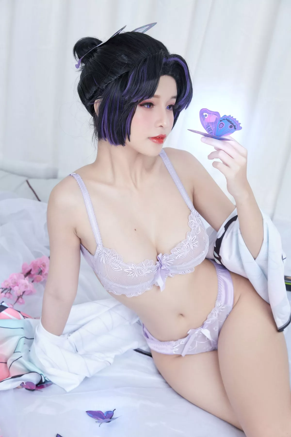 COS福利Azami - Shinobu Kocho主题私房半脱露性感内衣秀傲人豪乳诱惑写真31P