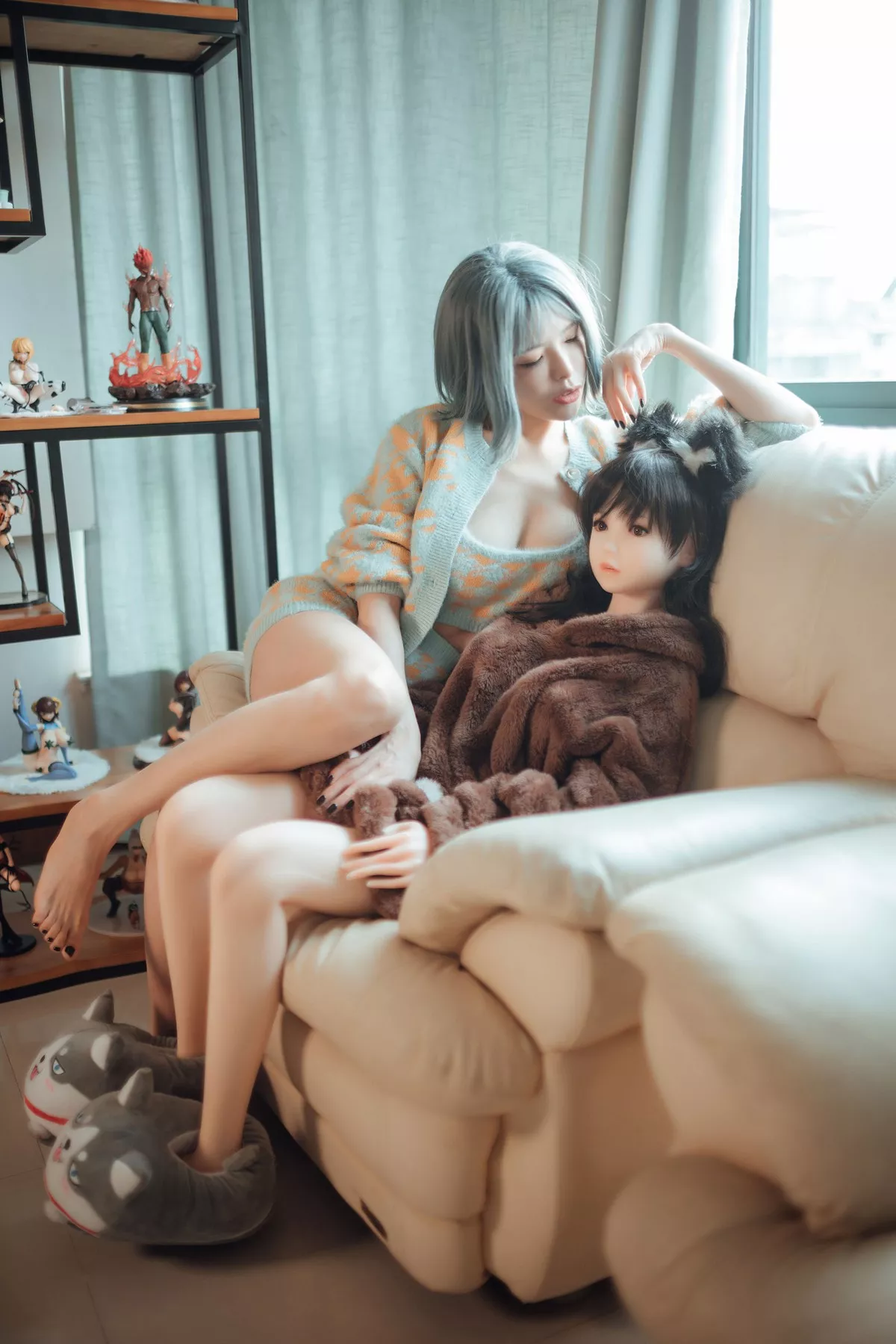 COS福利秋和柯基娃娃主题私房针织服饰半脱露傲人豪乳遮点极致诱惑写真38P
