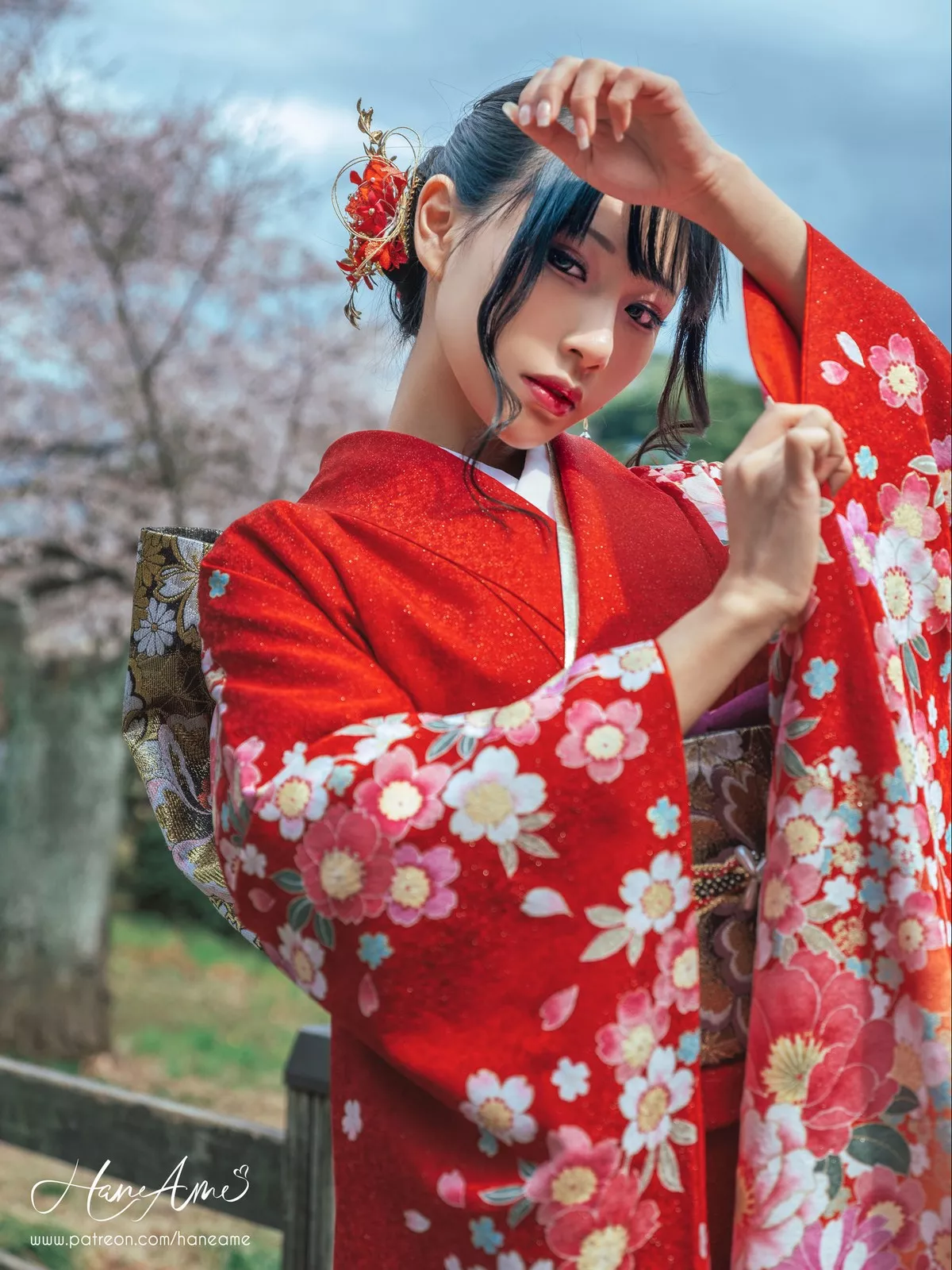 COS福利雨波_HaneAme赤紅和服主题户外樱花树下性感和服迷人写真38P