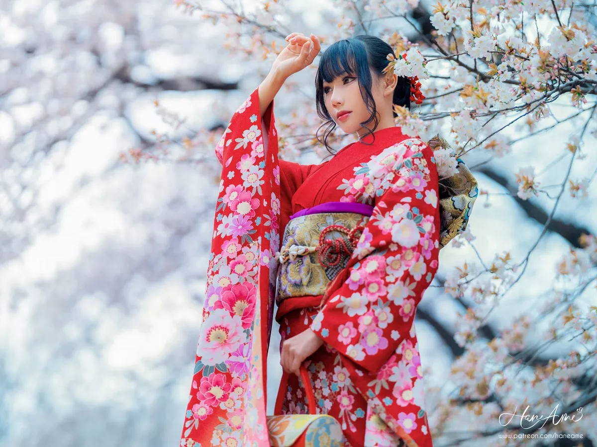 COS福利雨波_HaneAme赤紅和服主题户外樱花树下性感和服迷人写真38P