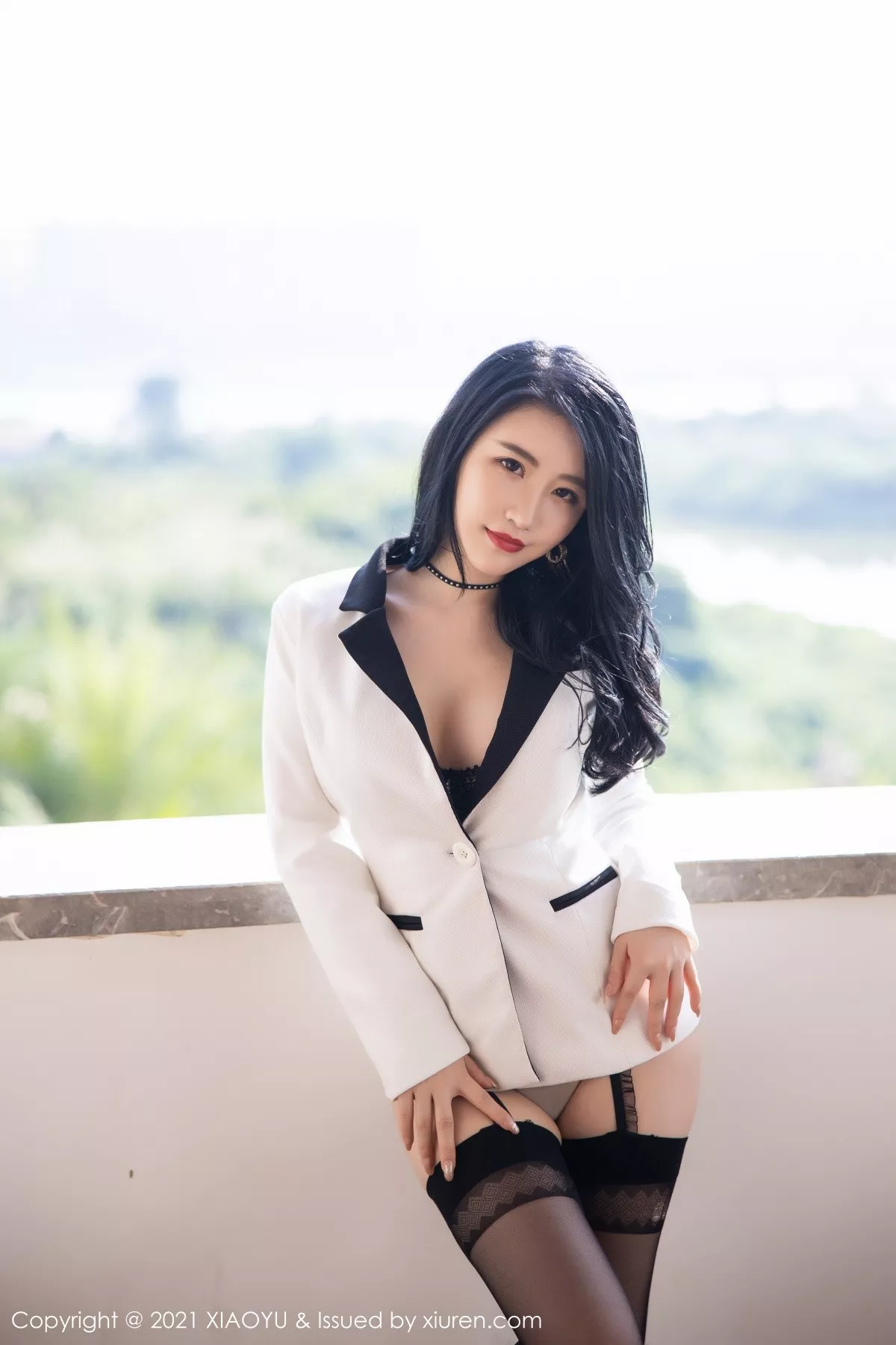 [XiaoYu画语界]Vol.537_女神绯月樱-Cherry西双版纳旅拍性感黑丝吊袜极致魅惑写真52P