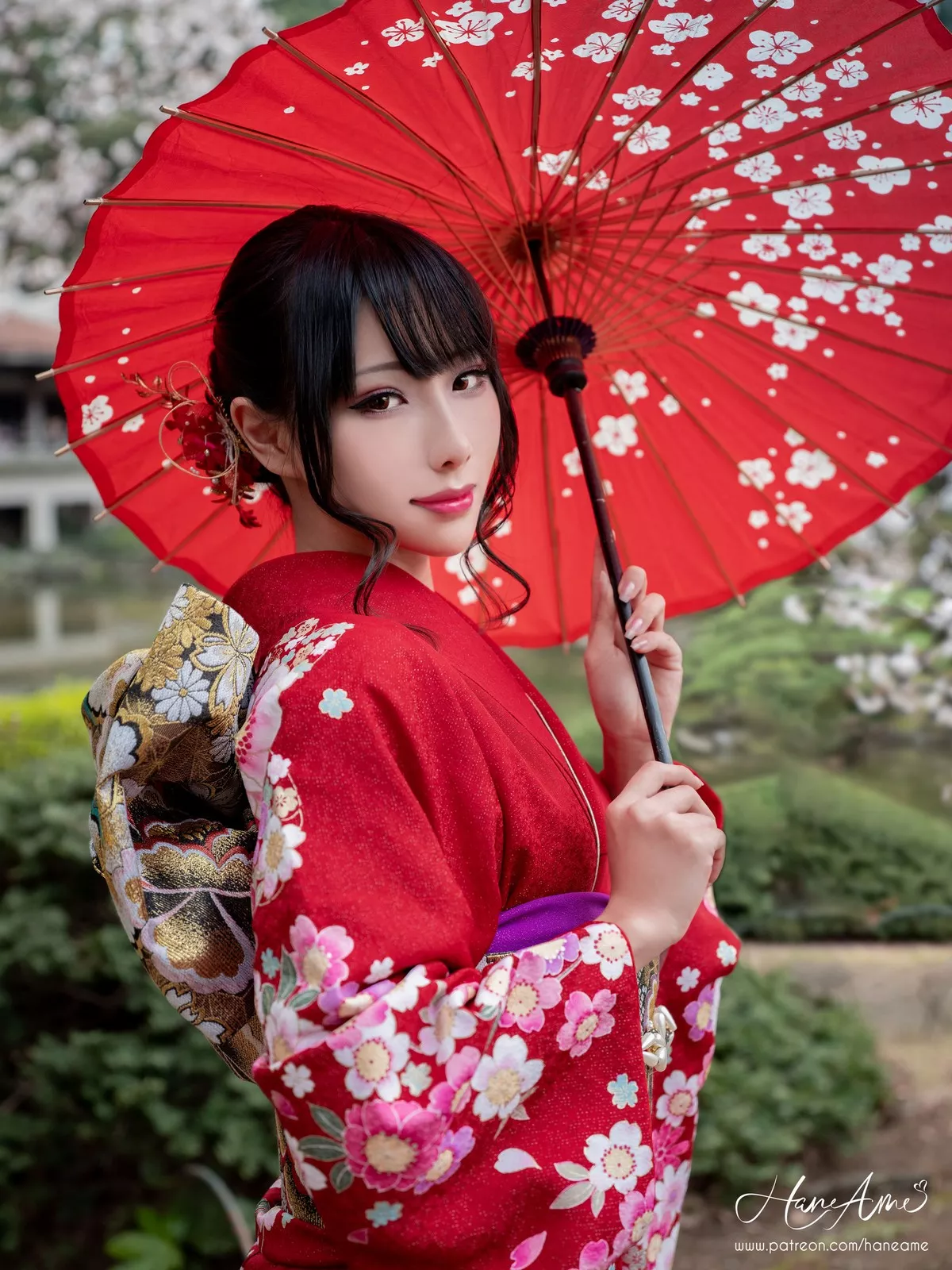 COS福利雨波_HaneAme赤紅和服主题户外樱花树下性感和服迷人写真38P