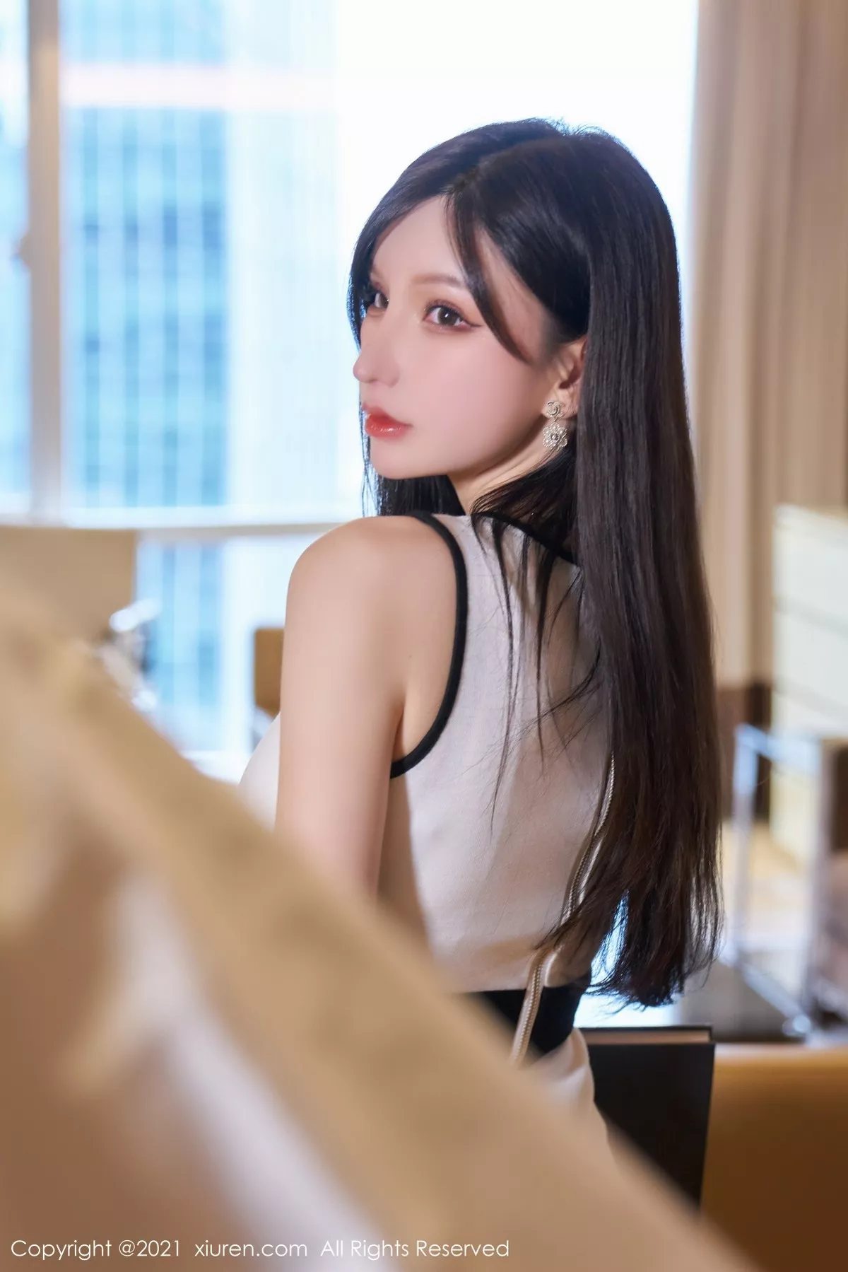 XiuRen第3768期_女神周于希Sandy剧情主题半脱露情趣内衣配黑丝吊袜诱惑写真78P