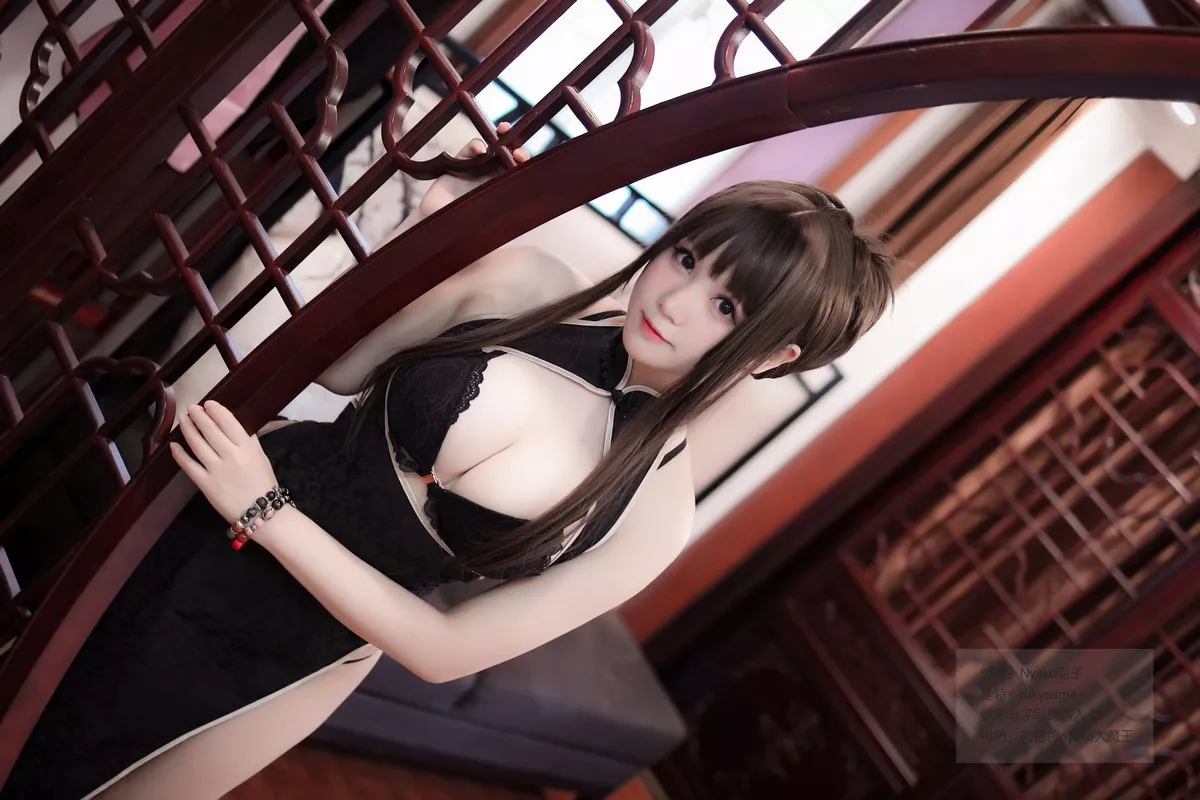 网络美女Nyako喵子情趣旗袍主题私房浴室黑色高叉服饰配黑丝袜湿身诱惑写真104P