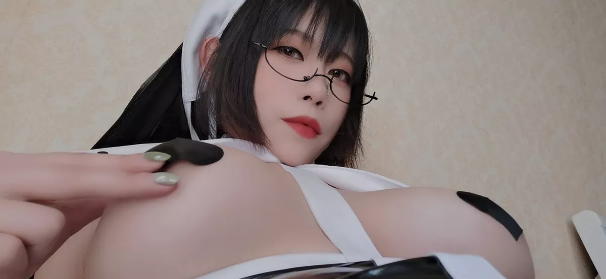 萌妹奈汐酱nice修女主题私房性感黑色皮质内衣露豪乳黑桃遮点极致诱惑写真41P