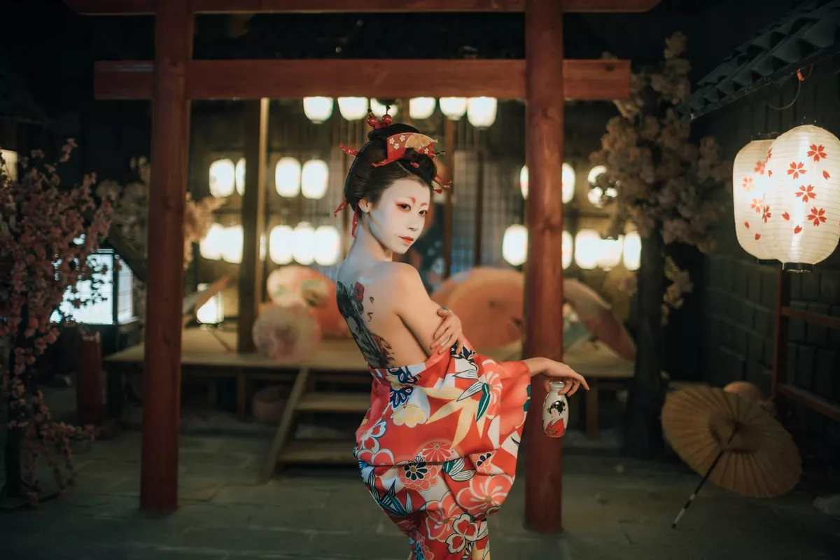 萌妹奈汐酱nice艺妓回忆录主题日系风格装扮私房半脱露傲人豪乳诱惑写真39P