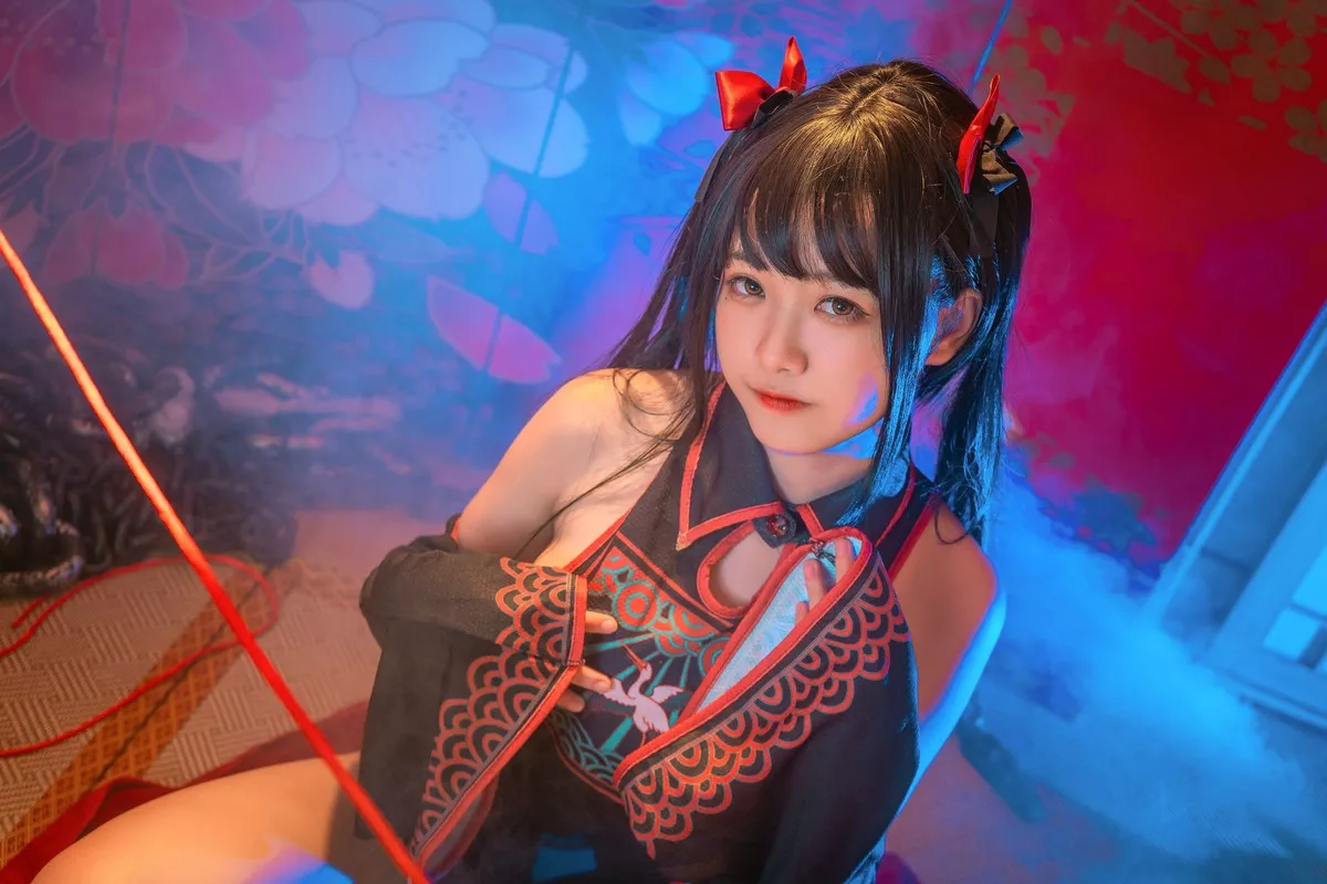 动漫博主lovely呆玄双人僵尸主题私房性感姐妹花精简服饰秀丰满翘臀诱惑写真33P