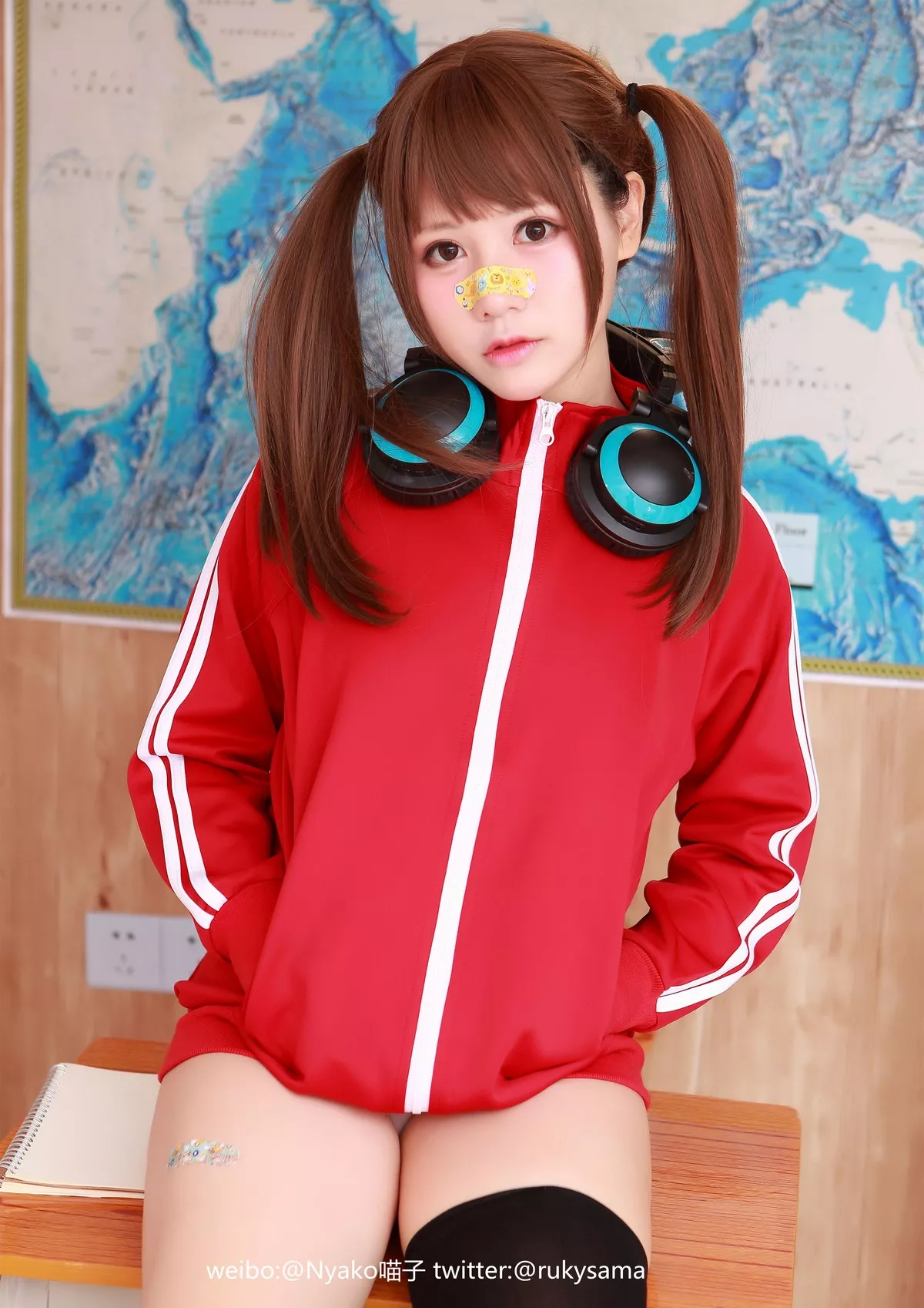 网络美女Nyako喵子女子高生日常主题私房性感内衣系列半脱露惹火身材诱惑写真80P