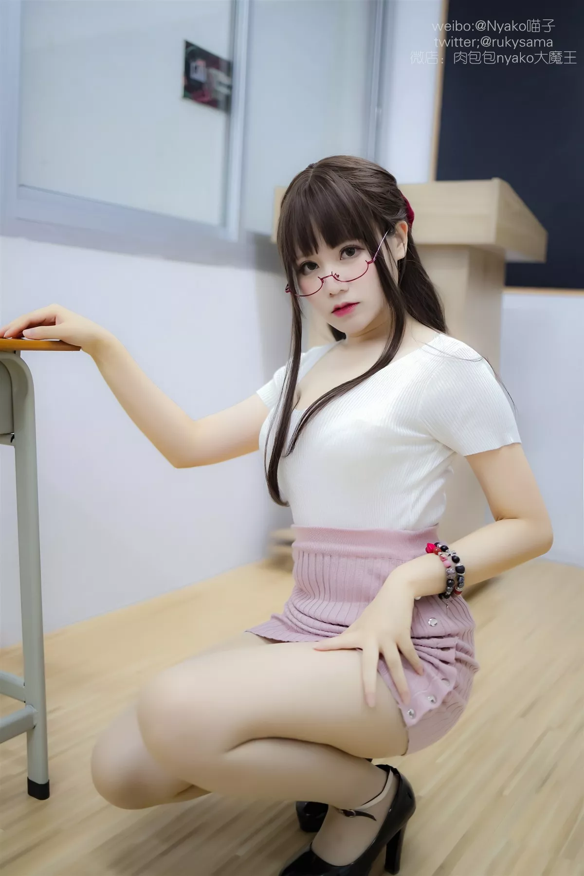 网络美女Nyako喵子居家人妻主题私房性感内衣系列秀完美身材迷人诱惑写真123P