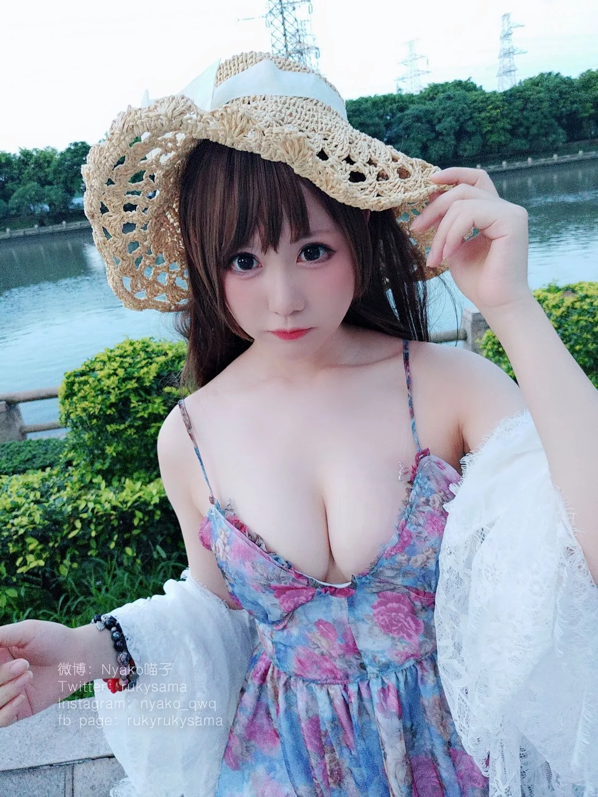 网络美女Nyako喵子私房大合集主题居家性感服饰系列真空秀惹火身材极致诱惑写真207P