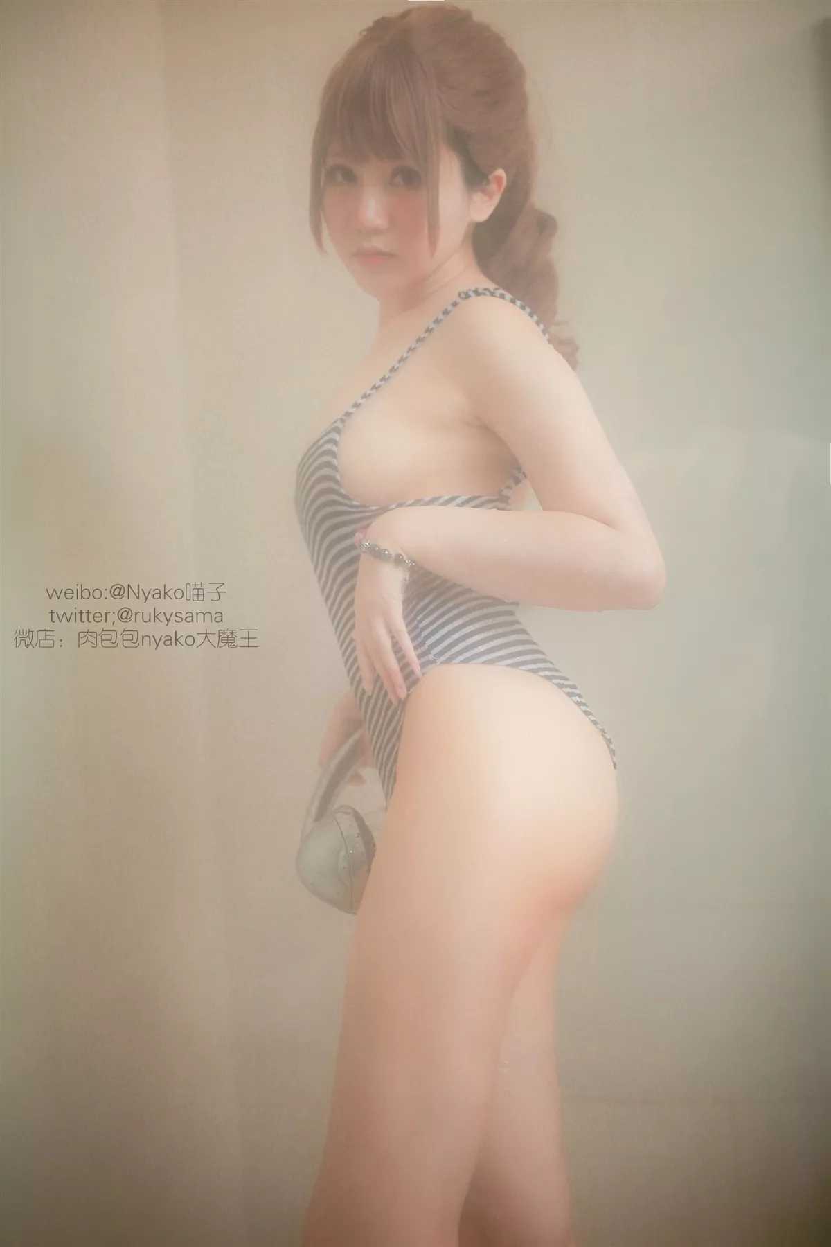 网络美女Nyako喵子居家人妻主题私房性感内衣系列秀完美身材迷人诱惑写真123P