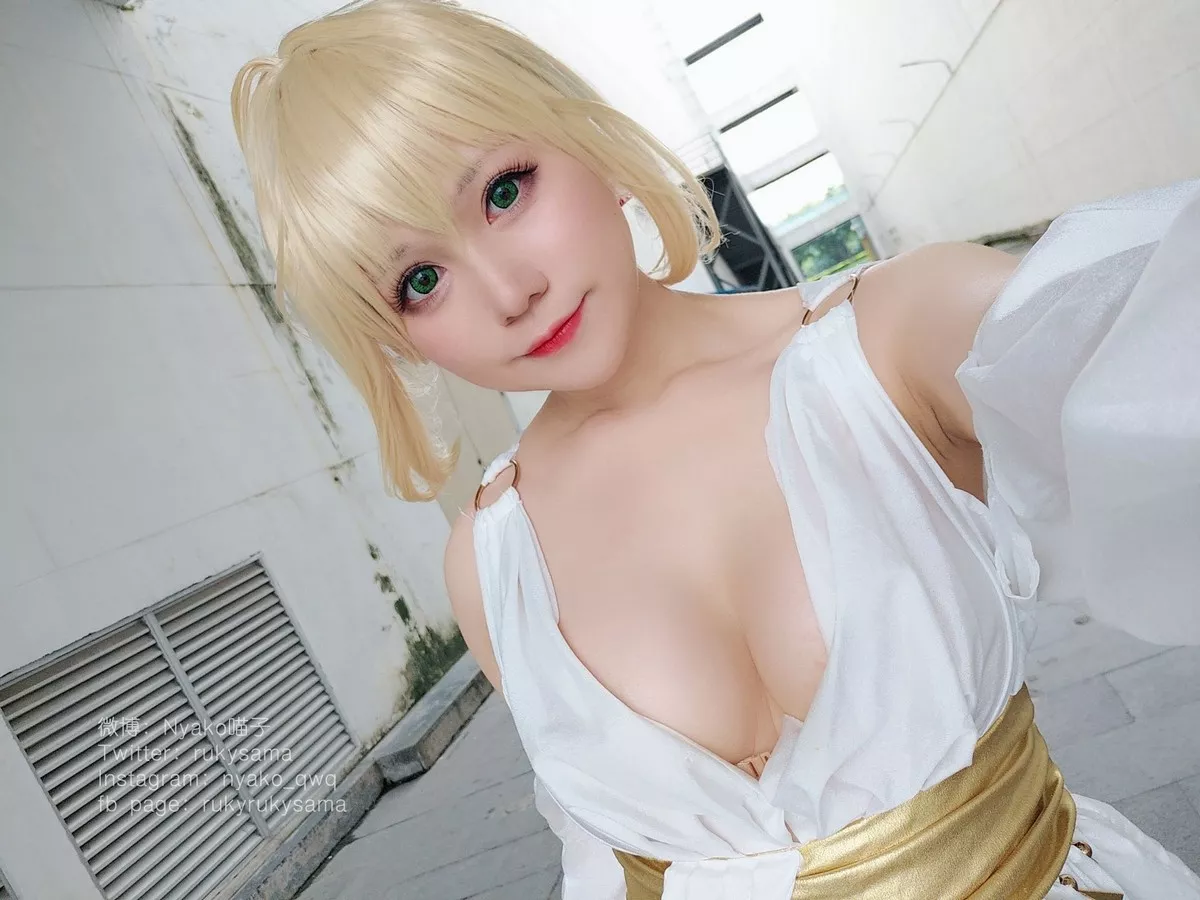 网络美女Nyako喵子私房大合集主题居家性感服饰系列真空秀惹火身材极致诱惑写真207P
