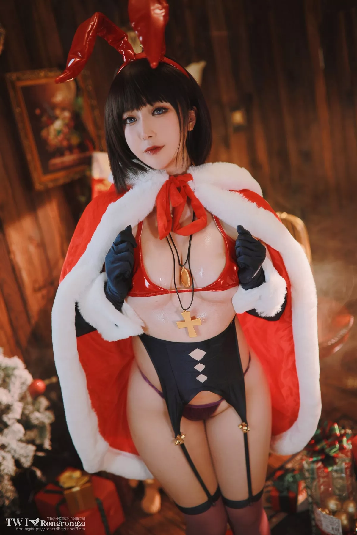 网络美女小容仔咕咕咕魔太郎兔女郎主题性感披风露红色内衣黑丝吊袜诱惑写真50P