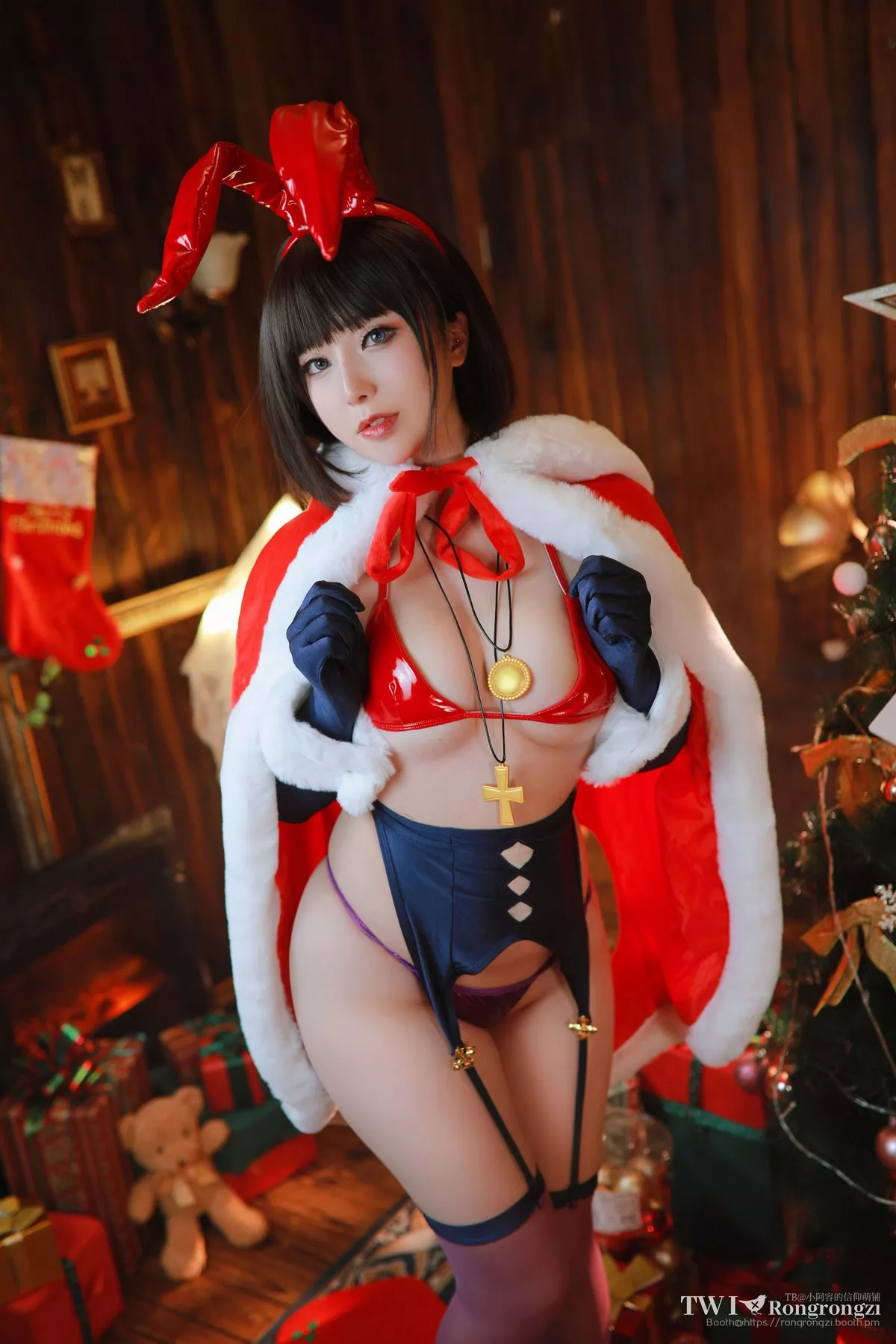 网络美女小容仔咕咕咕魔太郎兔女郎主题性感披风露红色内衣黑丝吊袜诱惑写真50P