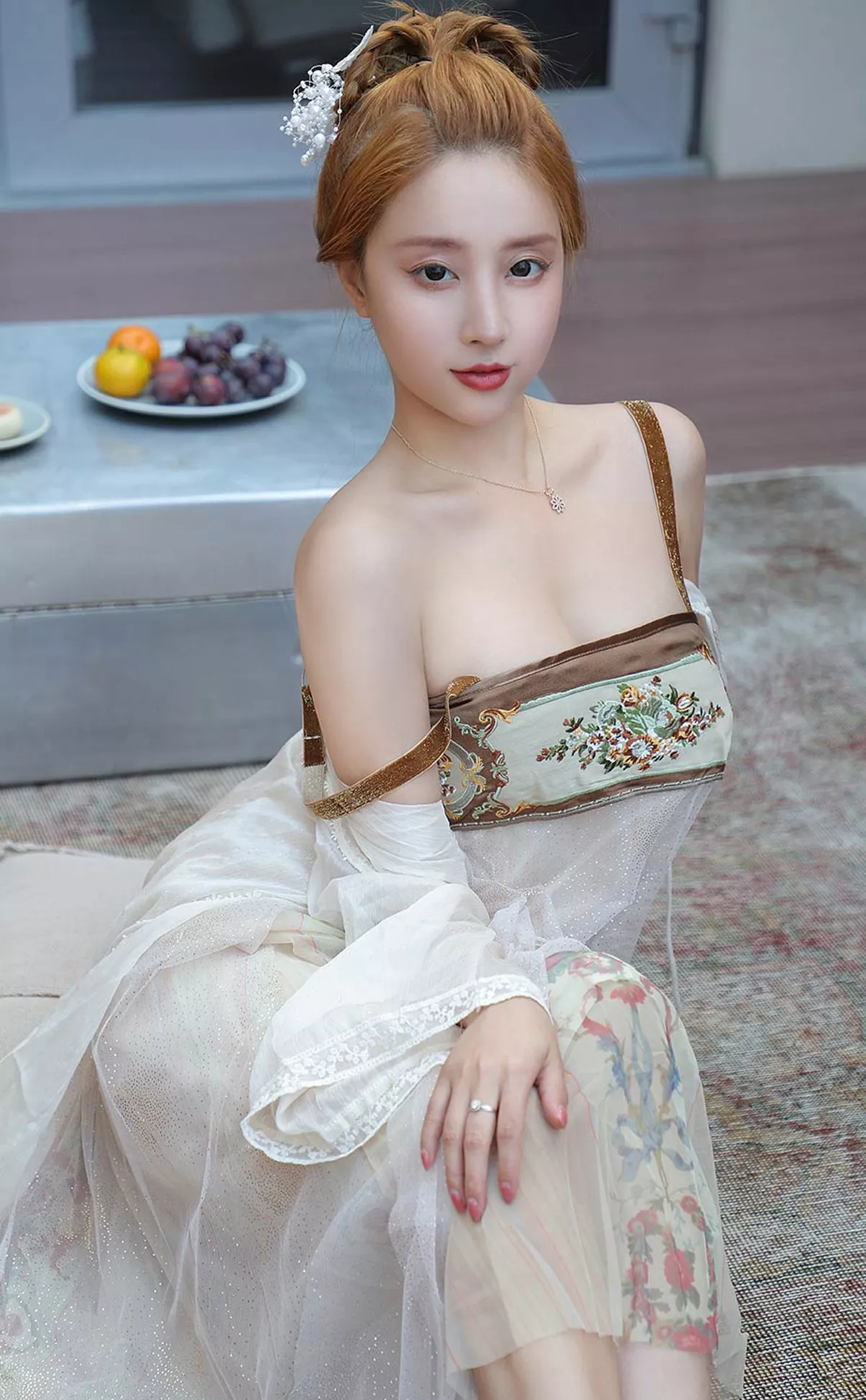 [Ugirls爱尤物]No.2178_模特筱慧糖心满月主题私房性感薄纱配丁字裤完美诱惑写真35P