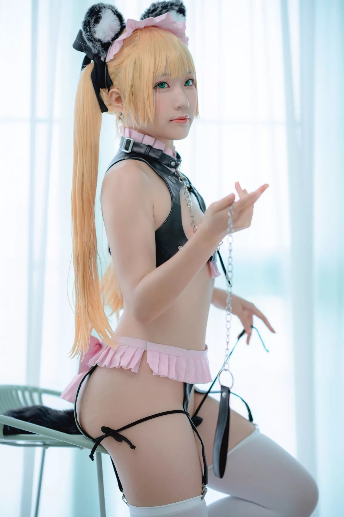网络美女Mime弥美情趣小野猫主题私房黑色情趣内衣露豪乳遮点极致诱惑写真45P