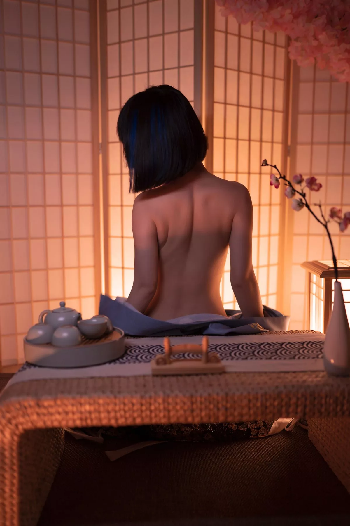COS福利美少女晕崽樱之诱惑主题私房日系风性感和服露白嫩美腿迷人写真34P