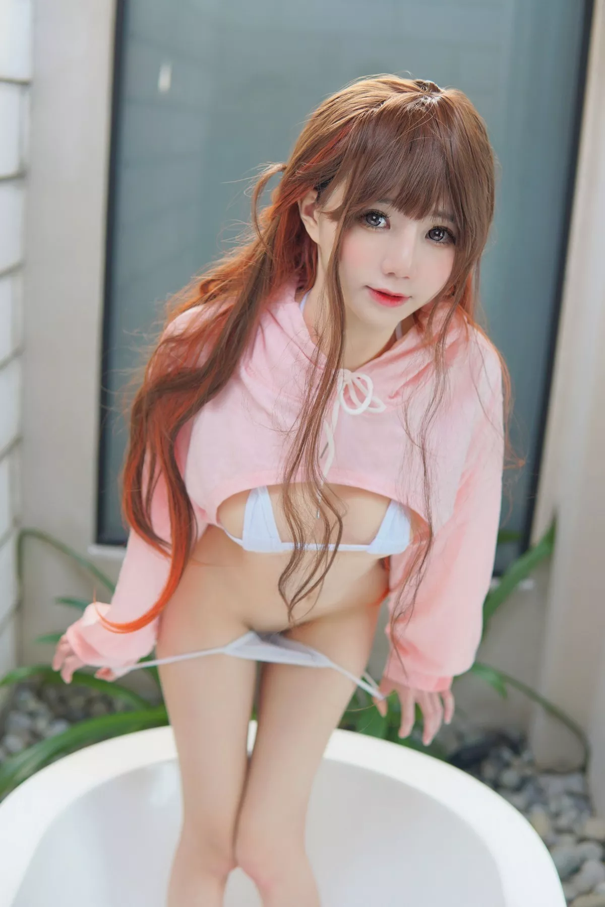 网络美女多啦雪三点式内衣主题私房浴室粉色JK制服半脱秀丰满身材诱惑写真48P