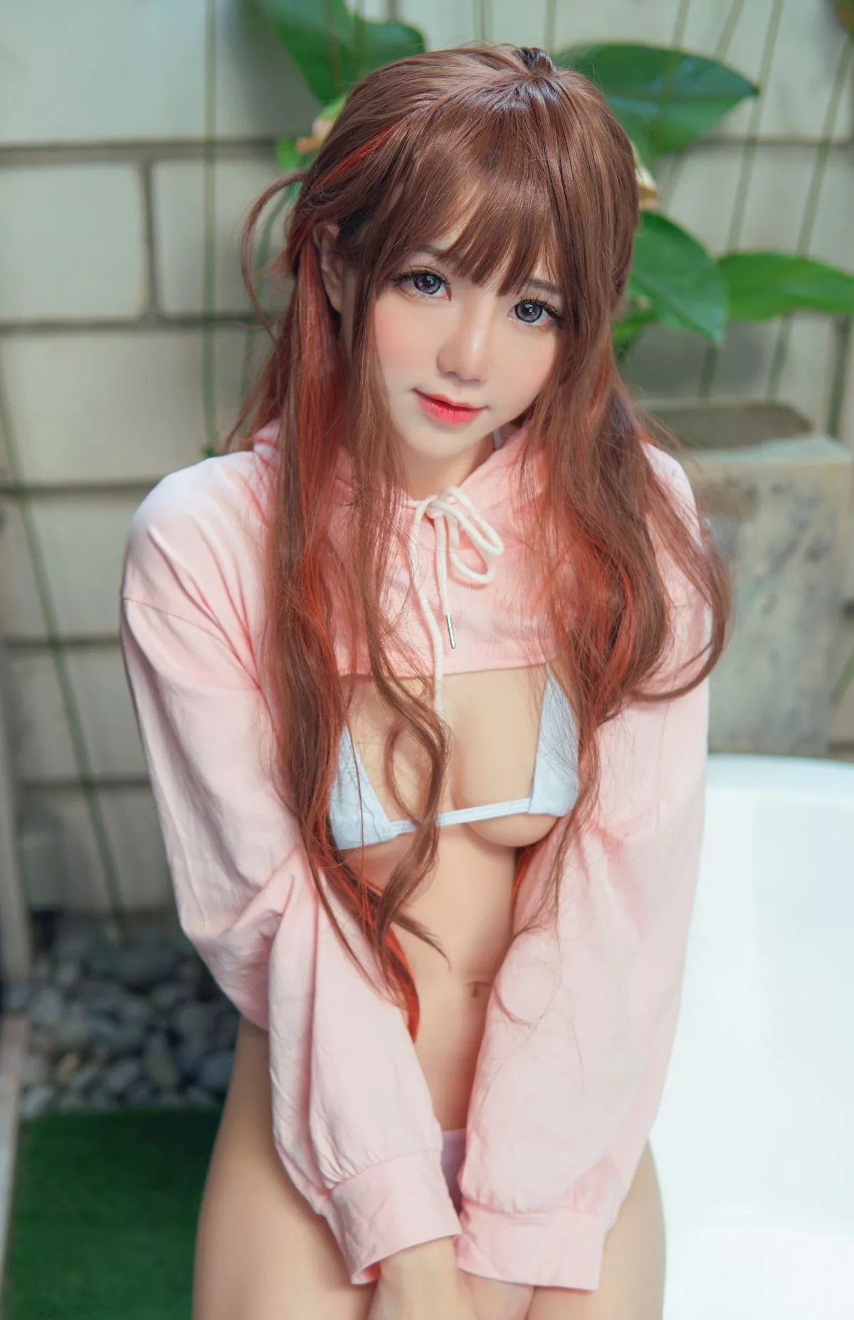 网络美女多啦雪三点式内衣主题私房浴室粉色JK制服半脱秀丰满身材诱惑写真48P