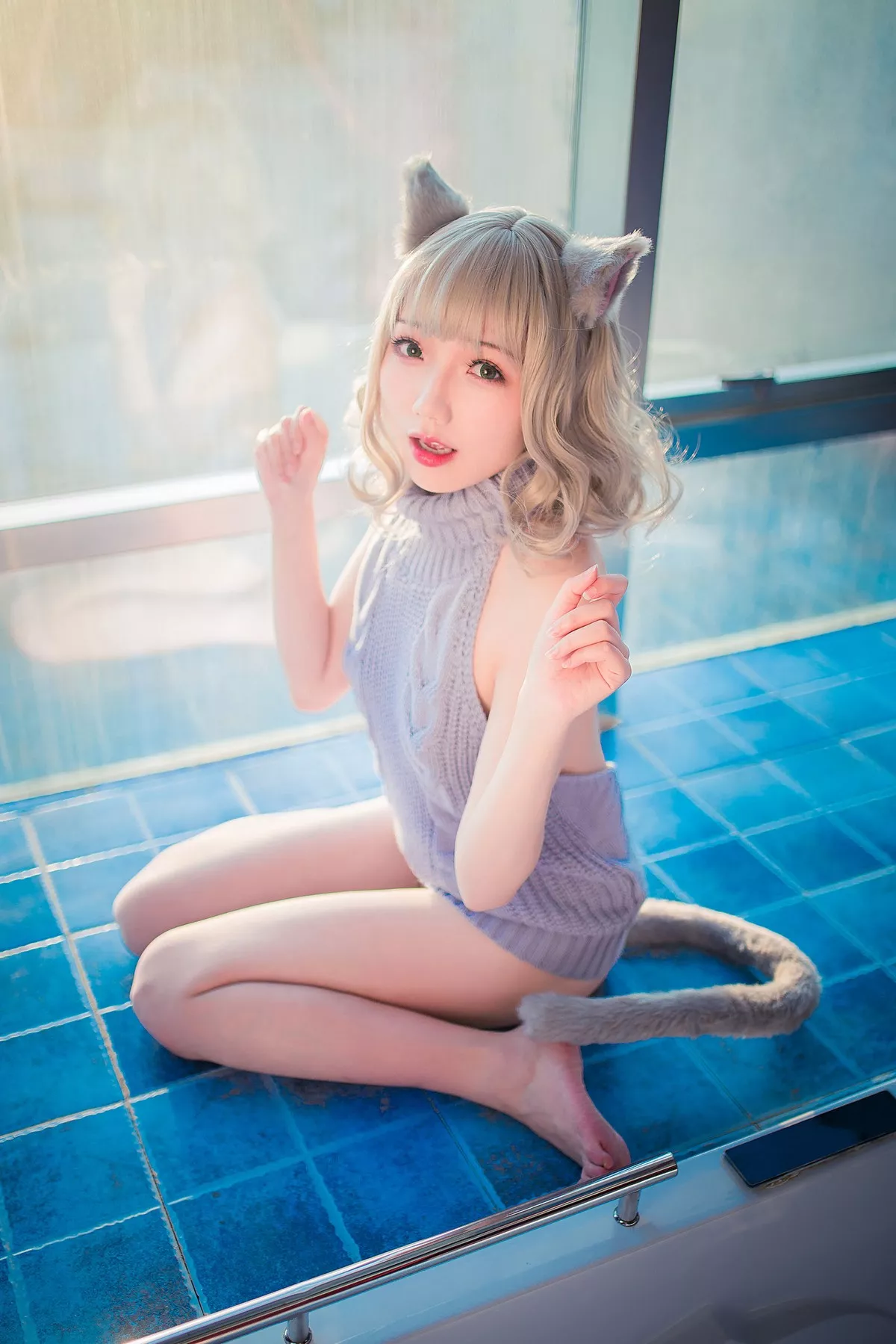 萝莉妹子真央Mao露背毛衣主题私房猫女郎装扮性感露背毛衣秀完美身材诱惑写真50P