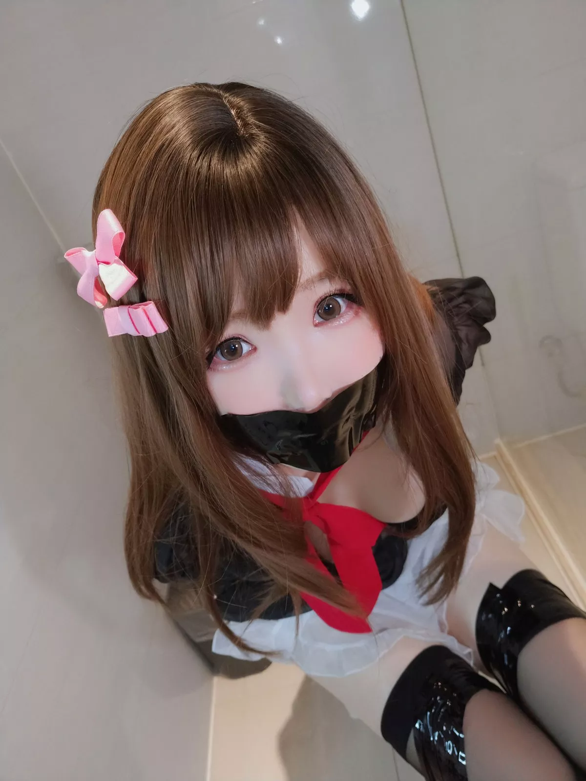 动漫博主雪晴Astra浴室女仆主题私房浴室情趣捆绑黑色丁字裤秀翘臀诱惑写真92P