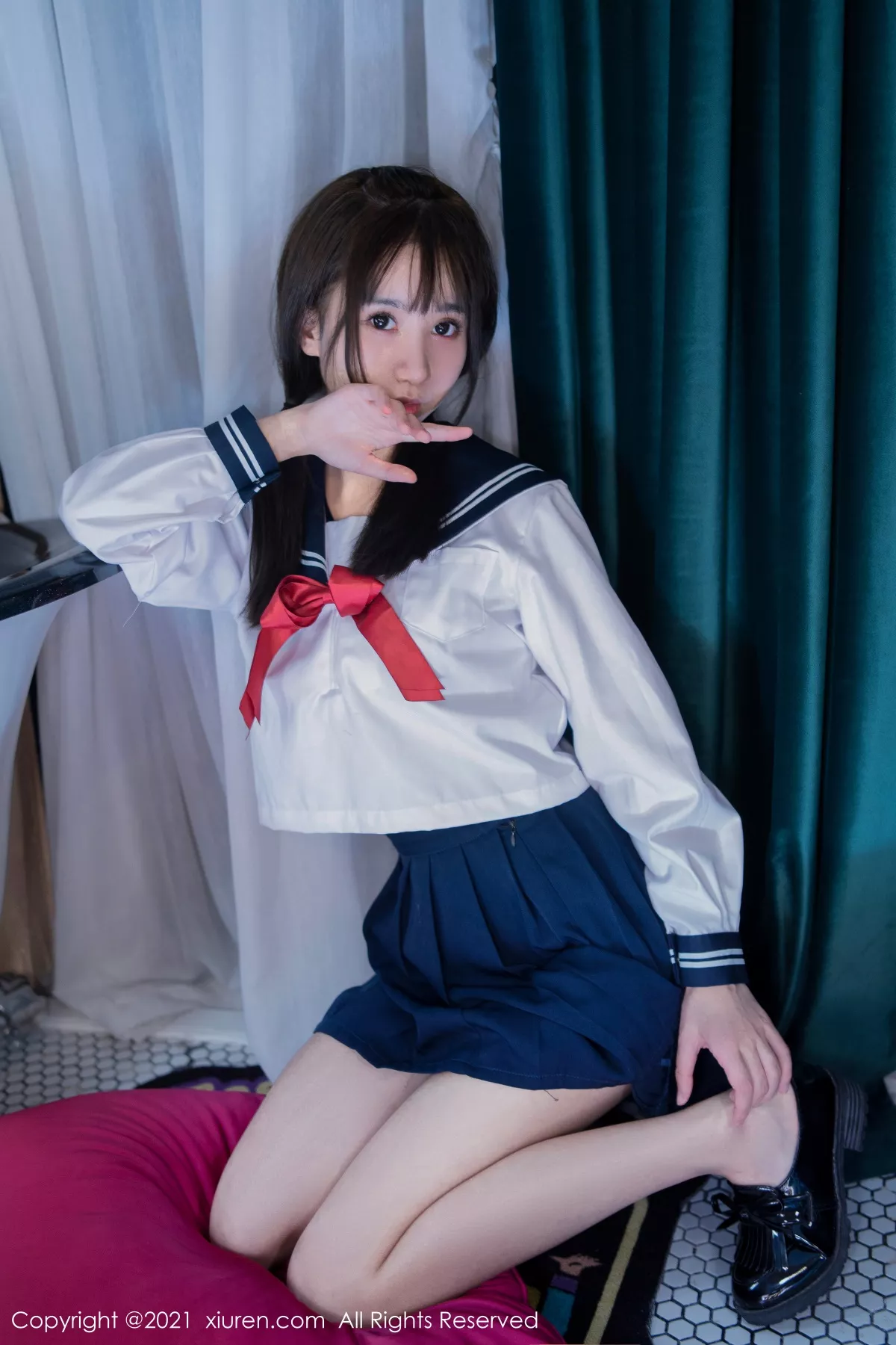 XiuRen第4108期_模特小果冻儿私房脱JK制服露高叉连体衣牛奶湿身撩人诱惑写真40P