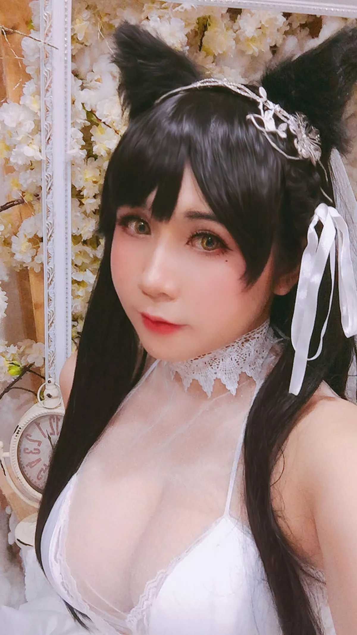 网络美女UyUy阿塔戈婚纱主题性感白色薄透婚纱配蕾丝吊袜秀丰满身材诱惑写真32P