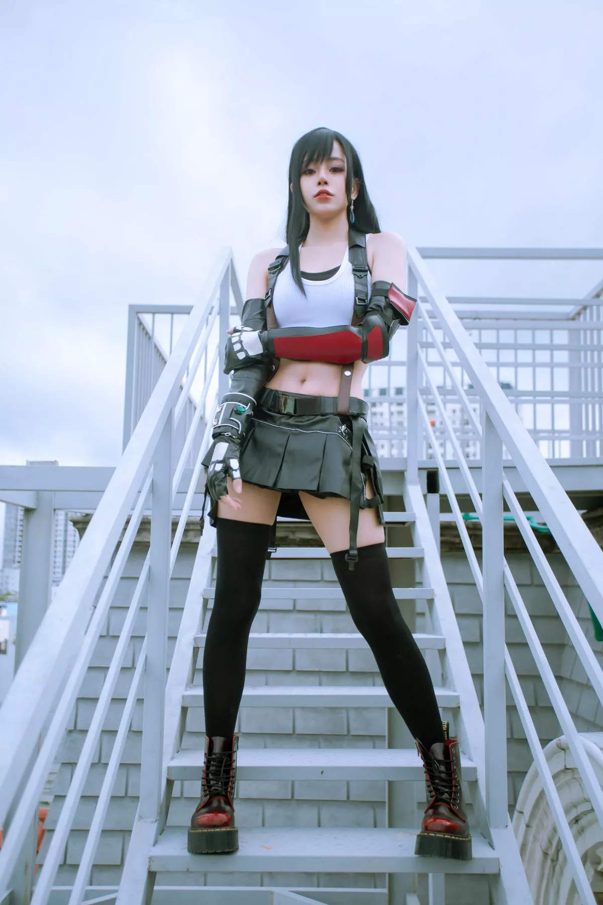 日本性感萝莉Byoru私房COS主题性感情趣服饰配黑丝袜秀油亮肌肤诱惑写真16P