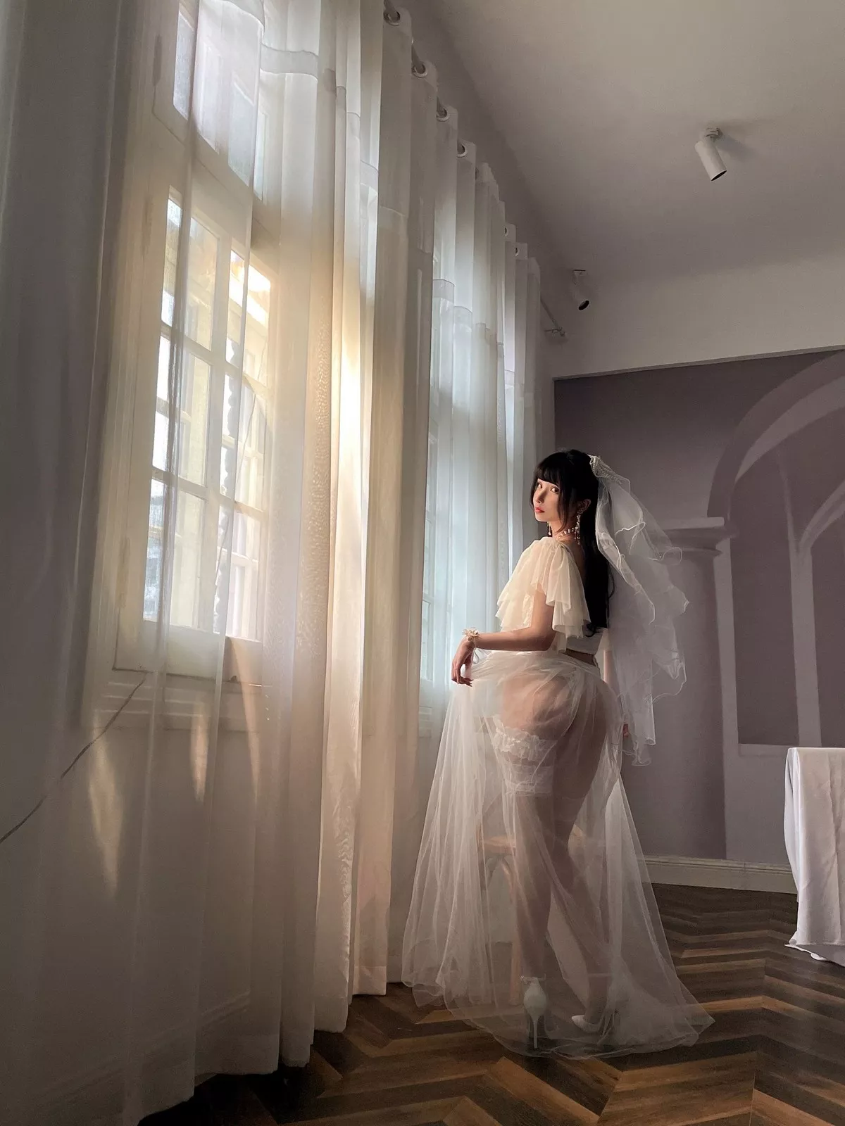 网络美女rioko凉凉子透明婚纱主题私房性感蕾丝内衣配白色蕾丝袜完美诱惑写真37P