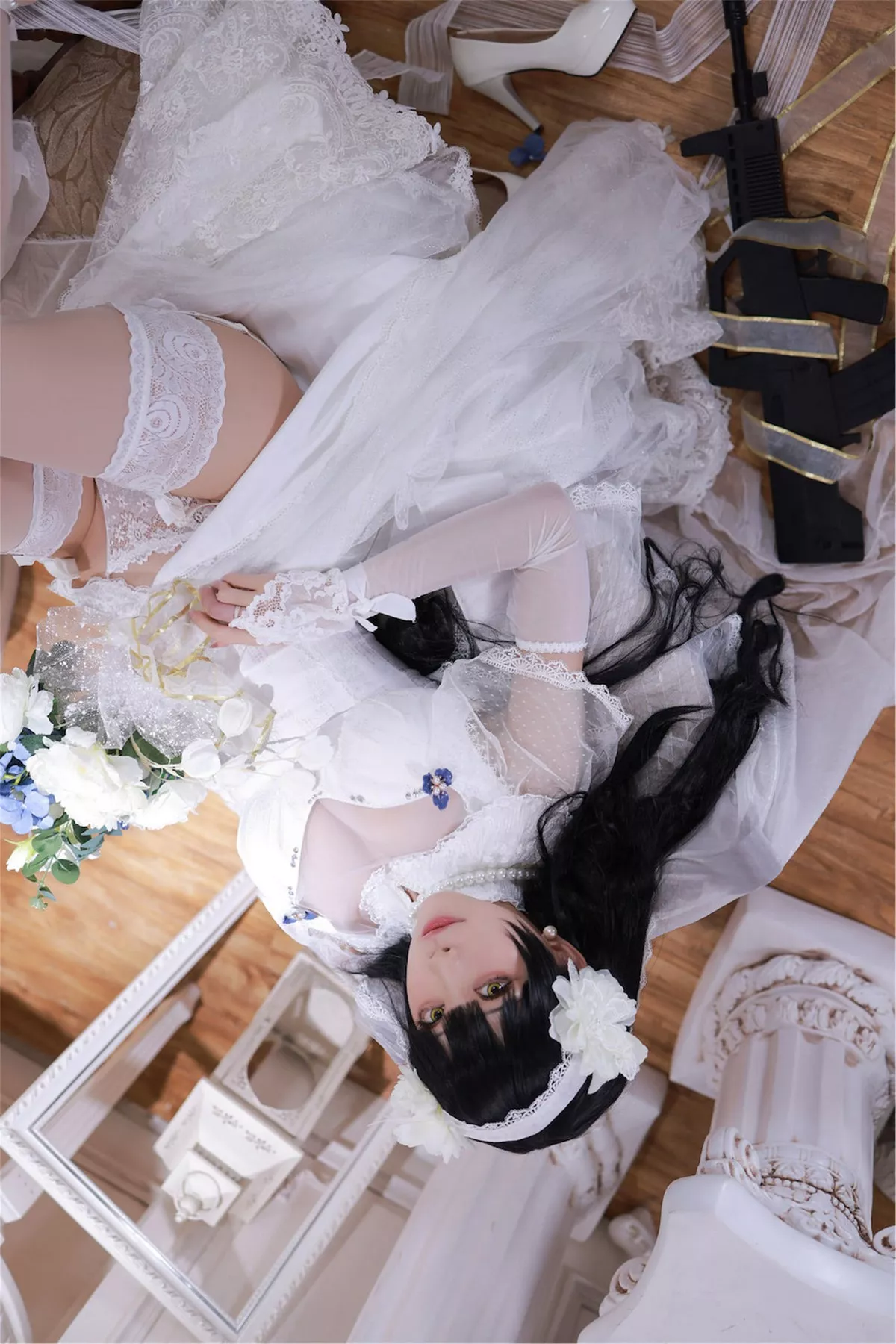 动漫博主水淼aqua少女前线主题私房性感薄纱服饰配蕾丝袜秀豪乳翘臀诱惑写真77P