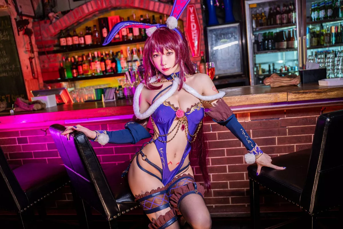动漫博主阿包也是兔娘斯卡哈兔女郎主题私房性感情趣服饰配黑丝袜迷人诱惑写真32P