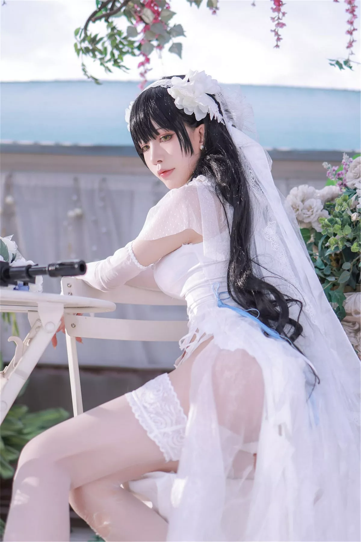动漫博主水淼aqua少女前线主题私房性感薄纱服饰配蕾丝袜秀豪乳翘臀诱惑写真77P