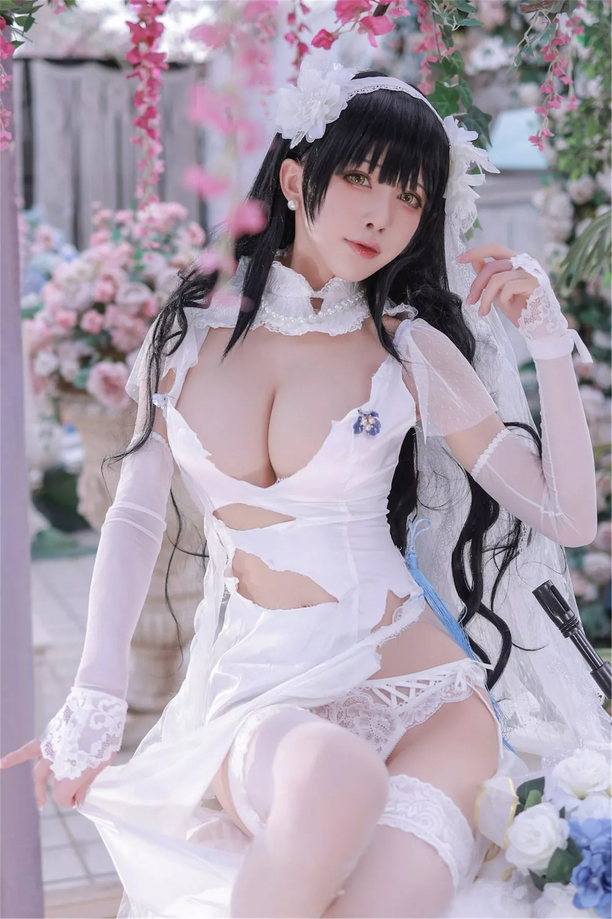 动漫博主水淼aqua少女前线主题私房性感薄纱服饰配蕾丝袜秀豪乳翘臀诱惑写真77P