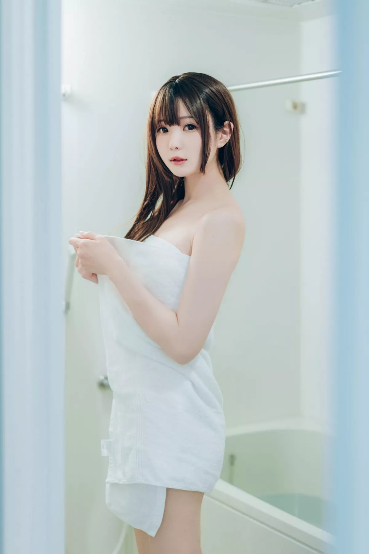 微博妹纸霜月shimo春天户外主题户外JK制服+私房女仆装秀完美身材诱惑写真54P