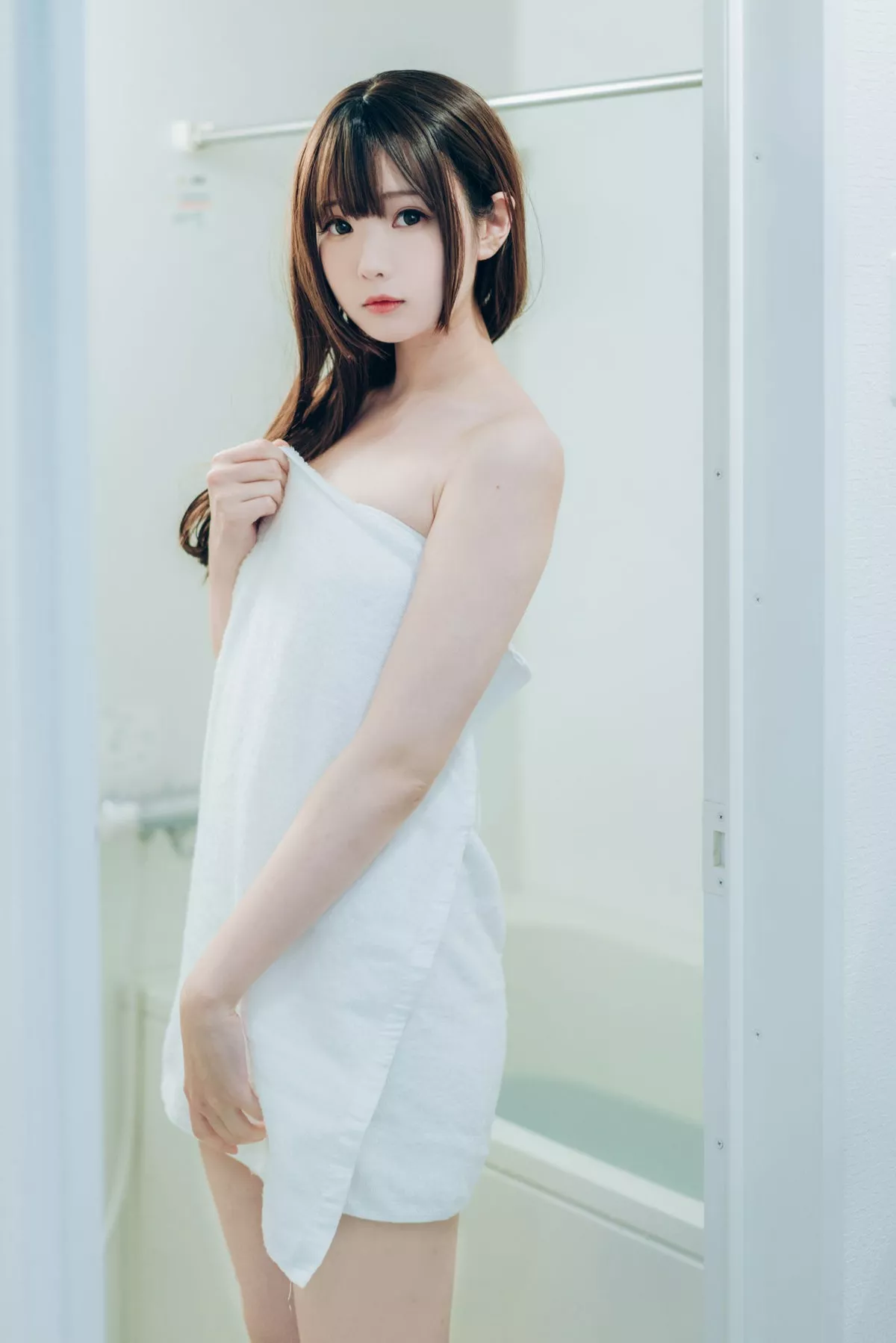 微博妹纸霜月shimo春天户外主题户外JK制服+私房女仆装秀完美身材诱惑写真54P