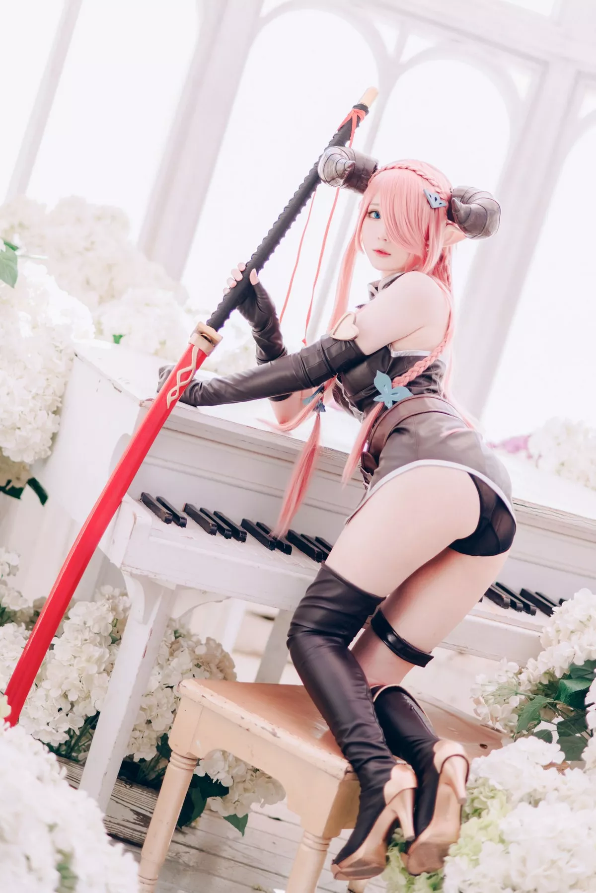 微博妹纸霜月shimo碧蓝幻想娜尔梅亚主题美女武士装扮性感内衣迷人诱惑写真94P