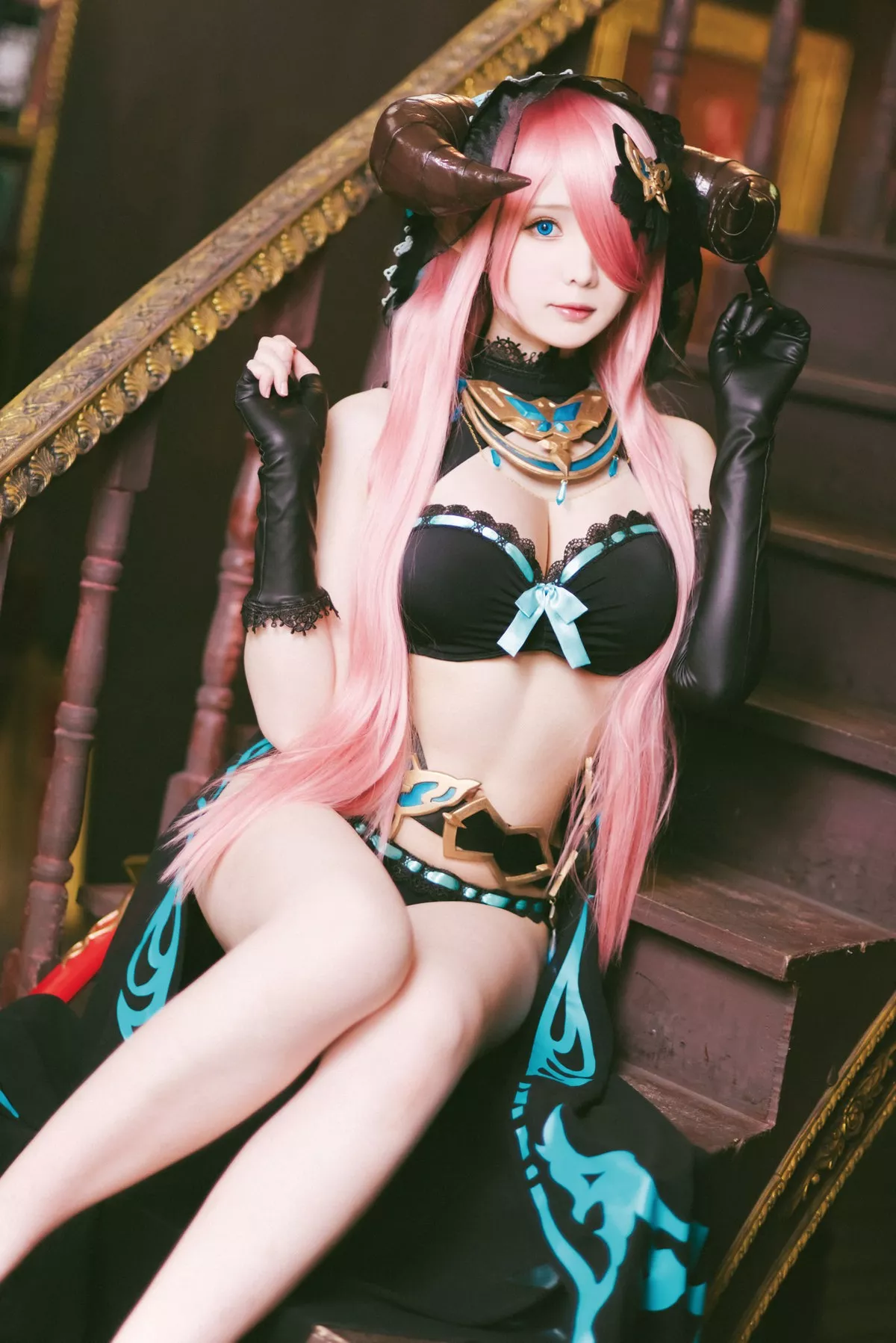 微博妹纸霜月shimo碧蓝幻想娜尔梅亚主题美女武士装扮性感内衣迷人诱惑写真94P