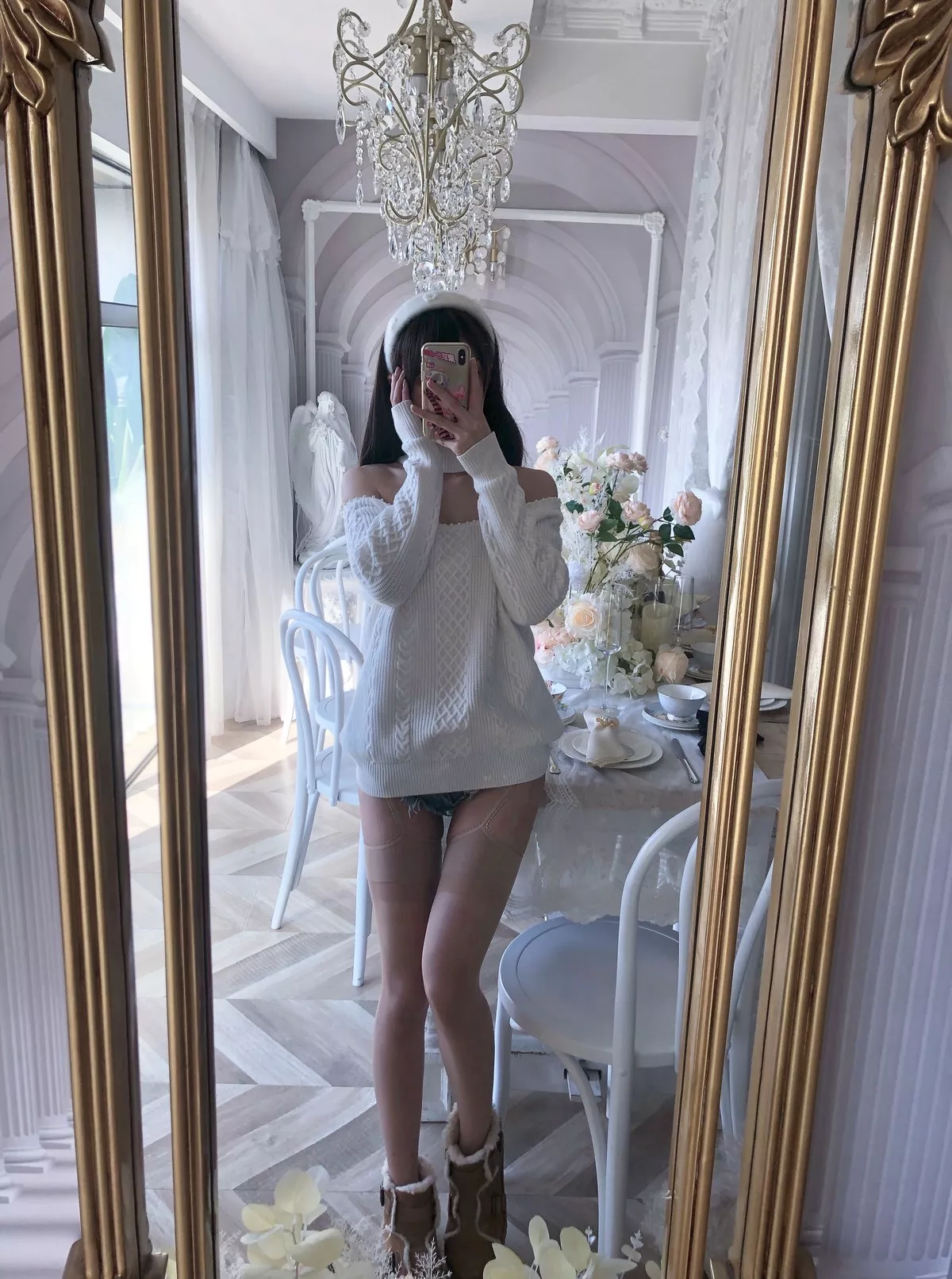 动漫博主阿包也是兔娘纯欲女友主题纯白毛衣配齐逼牛仔短裤肉丝吊袜诱惑写真34P